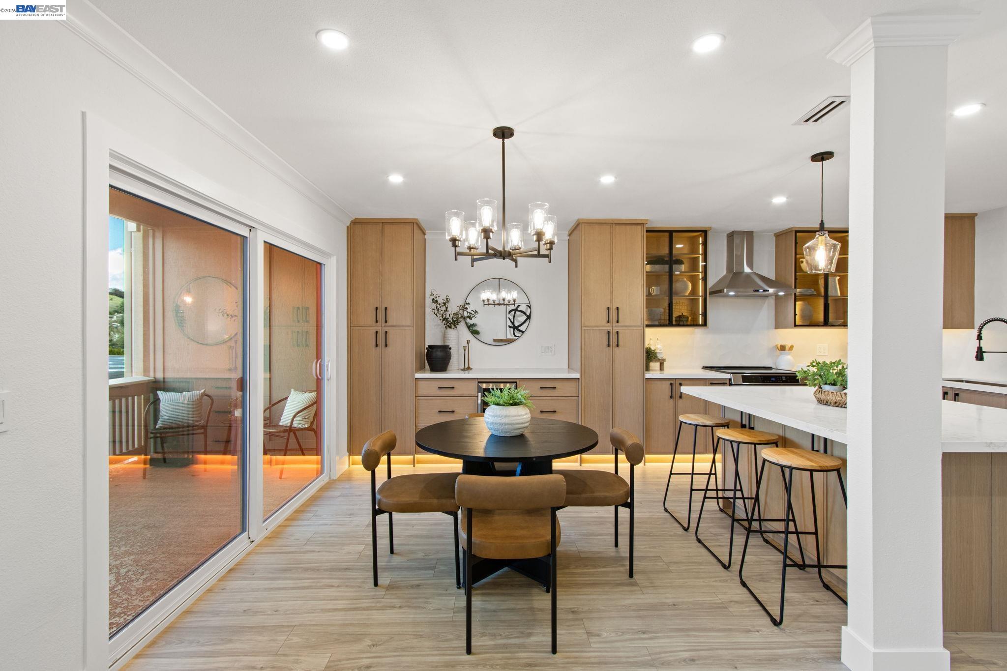 Detail Gallery Image 12 of 47 For 2772 Tice Creek Dr #4,  Walnut Creek,  CA 94595 - 2 Beds | 2 Baths