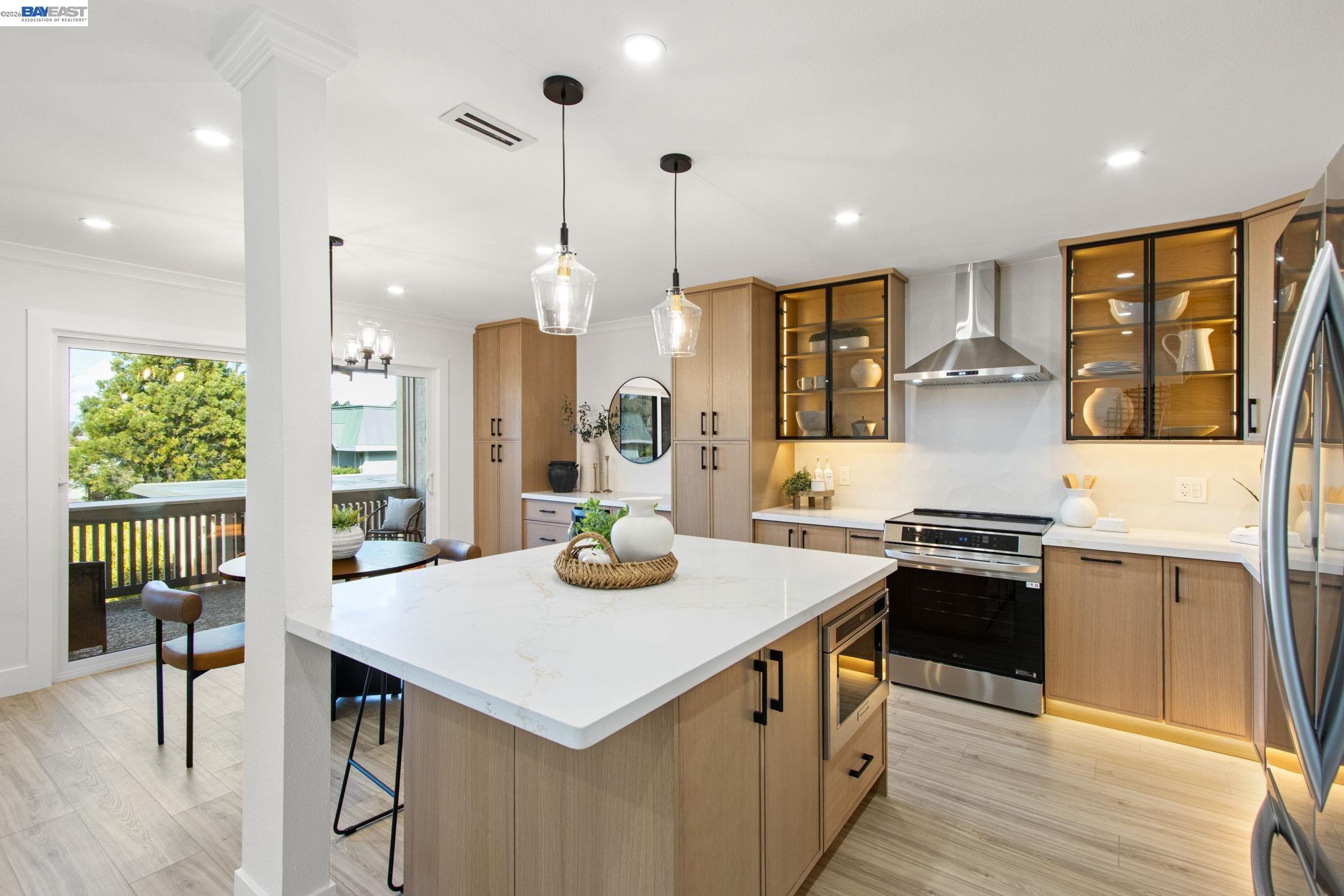 Photo #4: 41128932 Listing: Photo #4