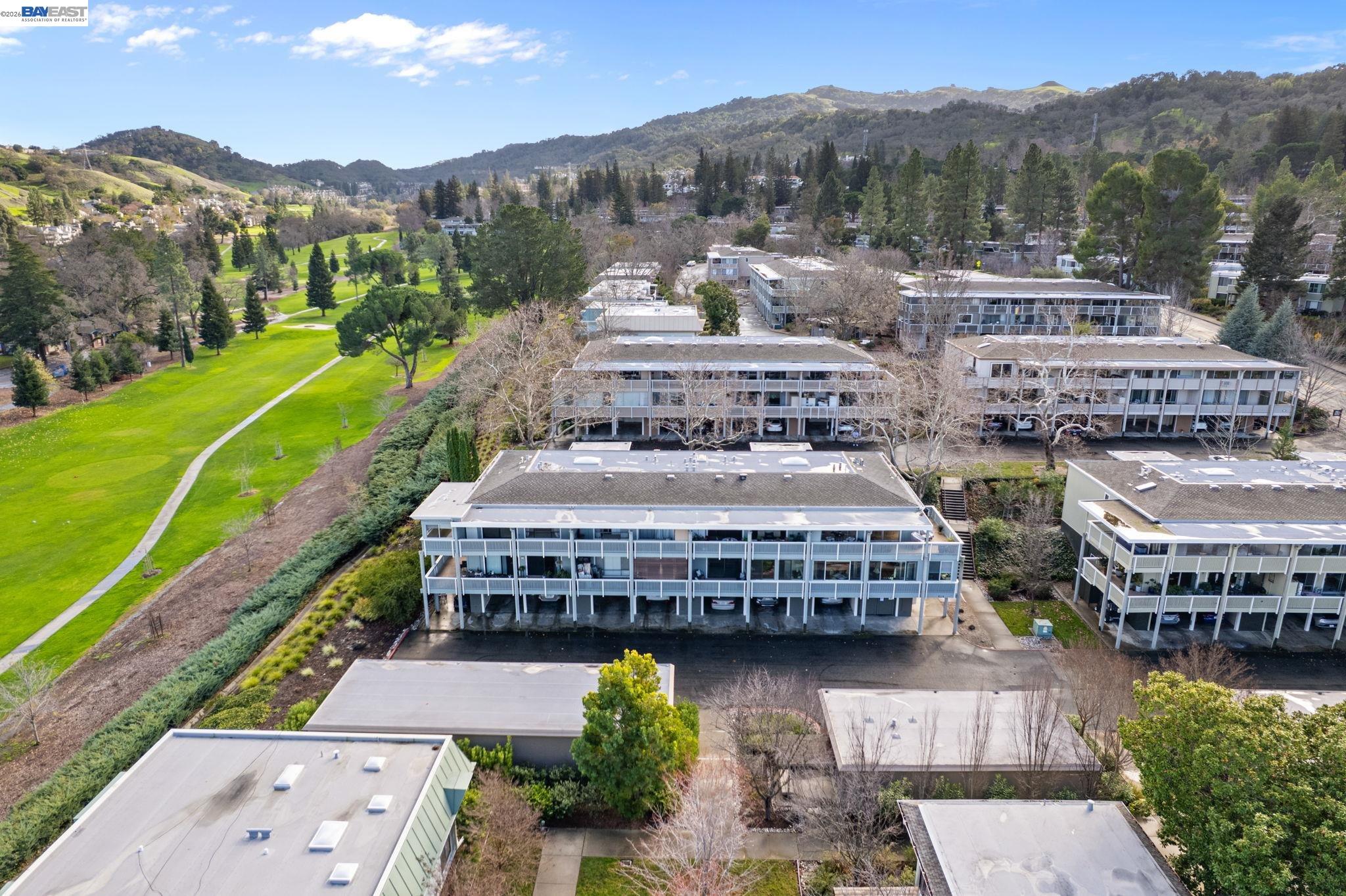 Detail Gallery Image 44 of 47 For 2772 Tice Creek Dr #4,  Walnut Creek,  CA 94595 - 2 Beds | 2 Baths