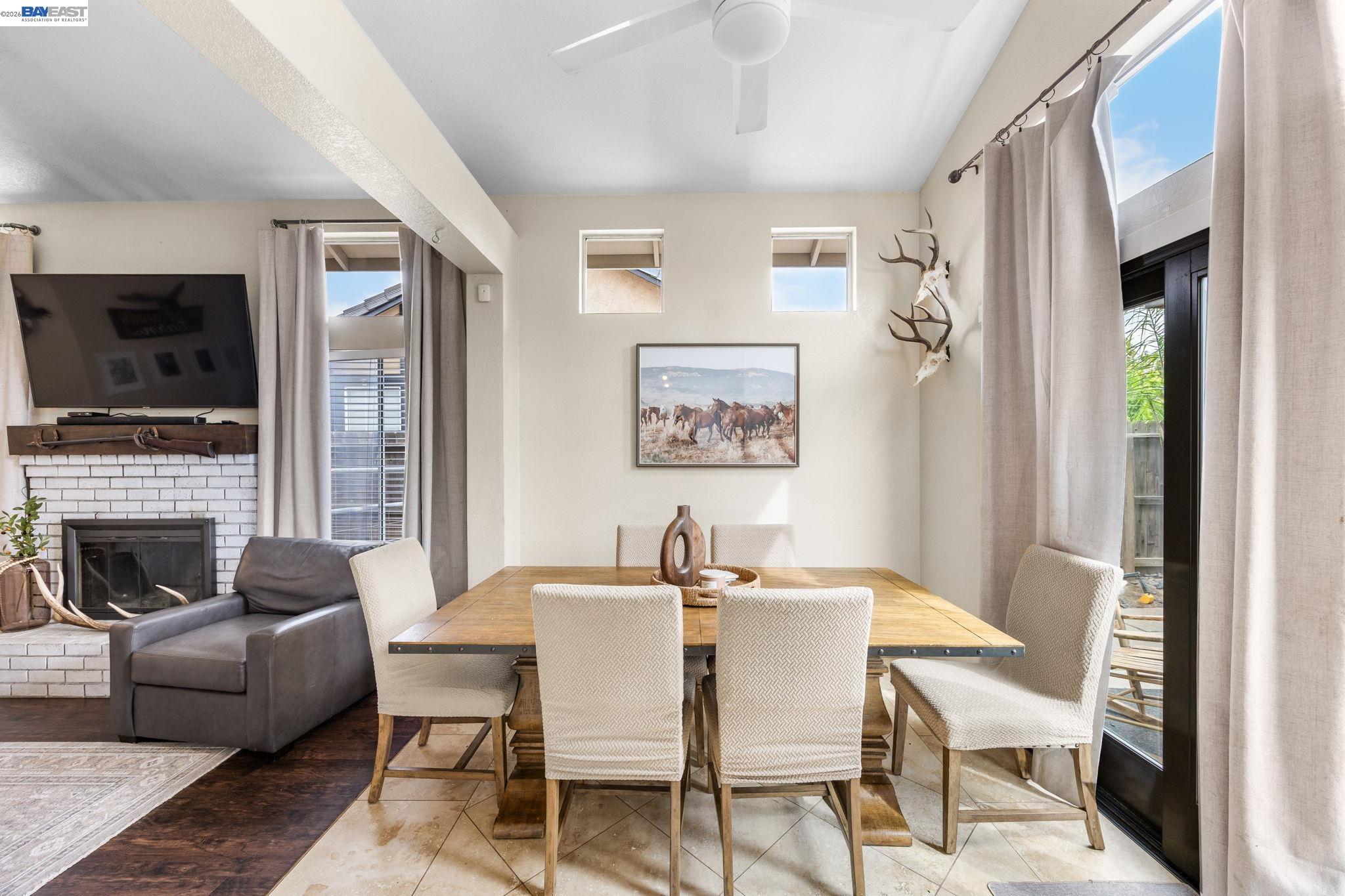 Detail Gallery Image 12 of 32 For 502 Chablis Way, Manteca,  CA 95337 - 3 Beds | 2 Baths