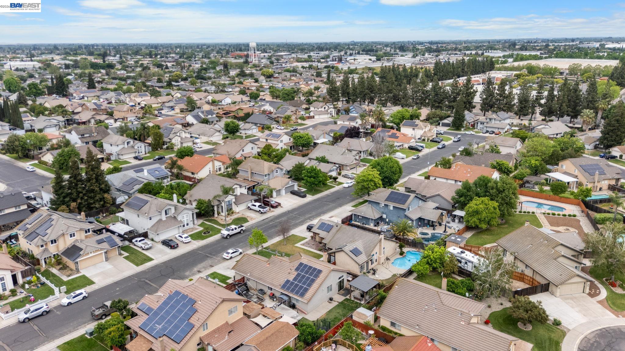 Detail Gallery Image 7 of 32 For 502 Chablis Way, Manteca,  CA 95337 - 3 Beds | 2 Baths