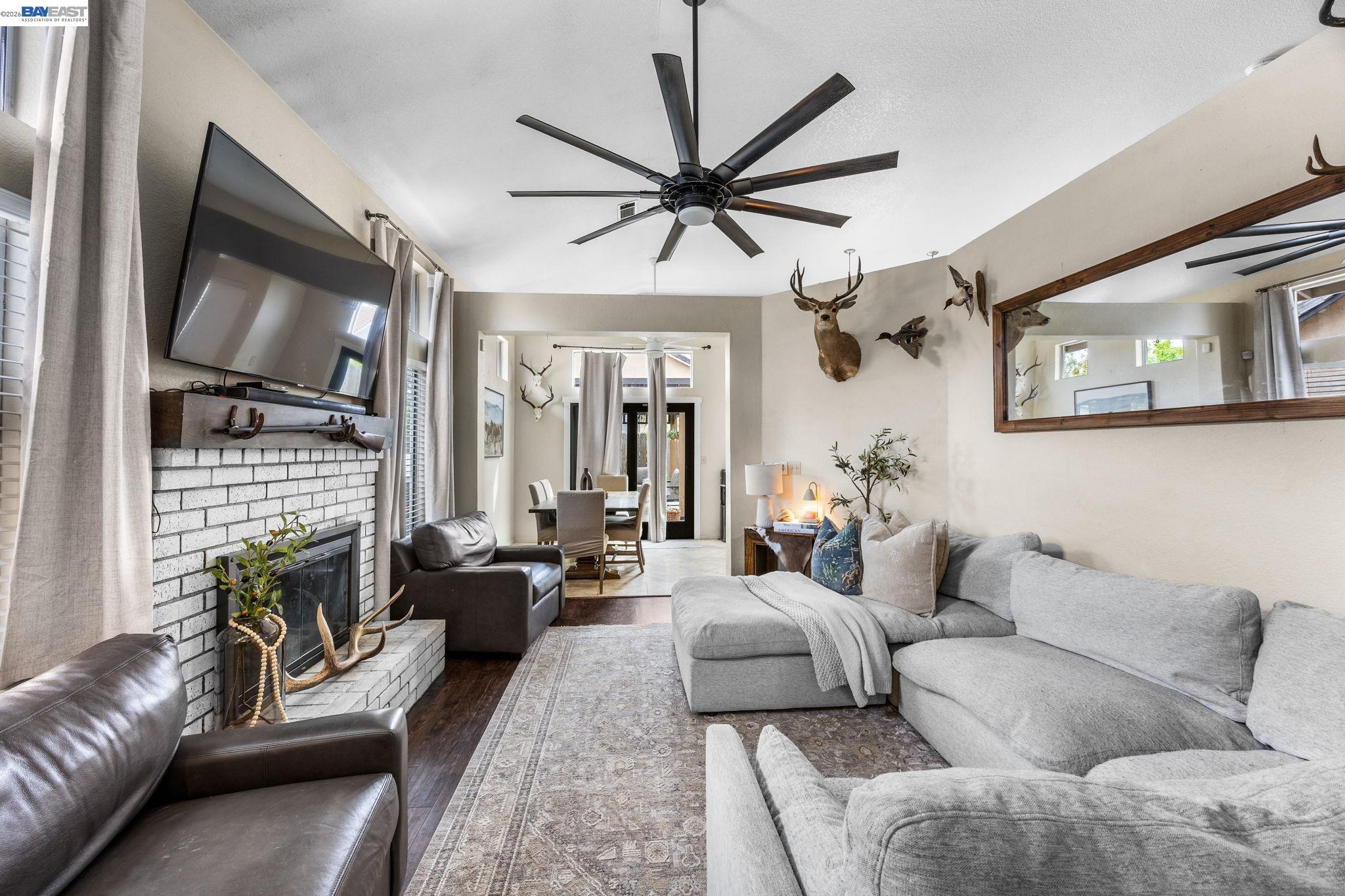 Detail Gallery Image 8 of 32 For 502 Chablis Way, Manteca,  CA 95337 - 3 Beds | 2 Baths