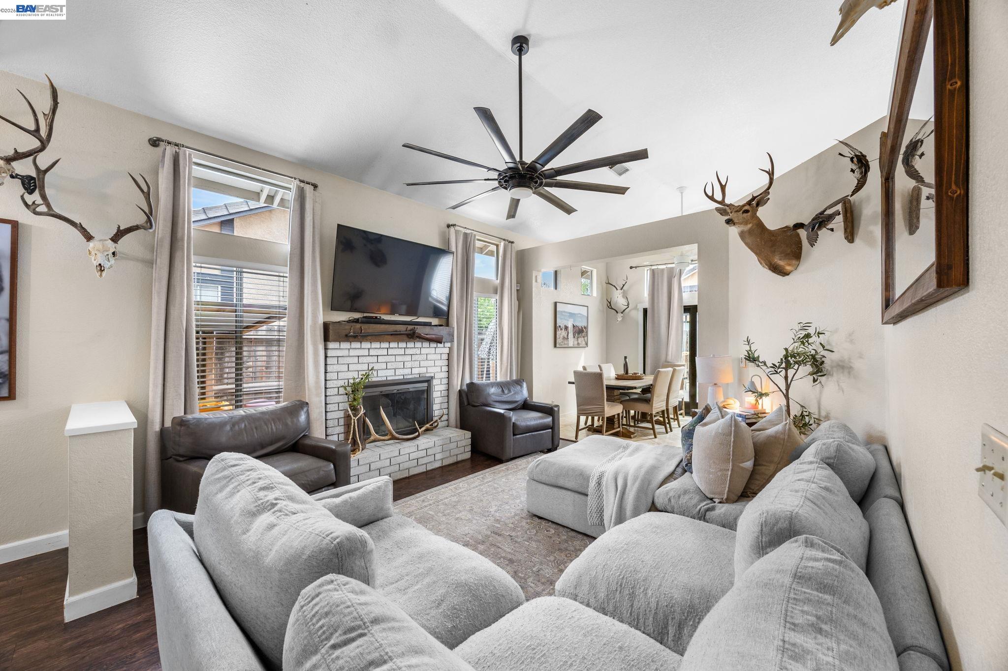 Detail Gallery Image 9 of 32 For 502 Chablis Way, Manteca,  CA 95337 - 3 Beds | 2 Baths