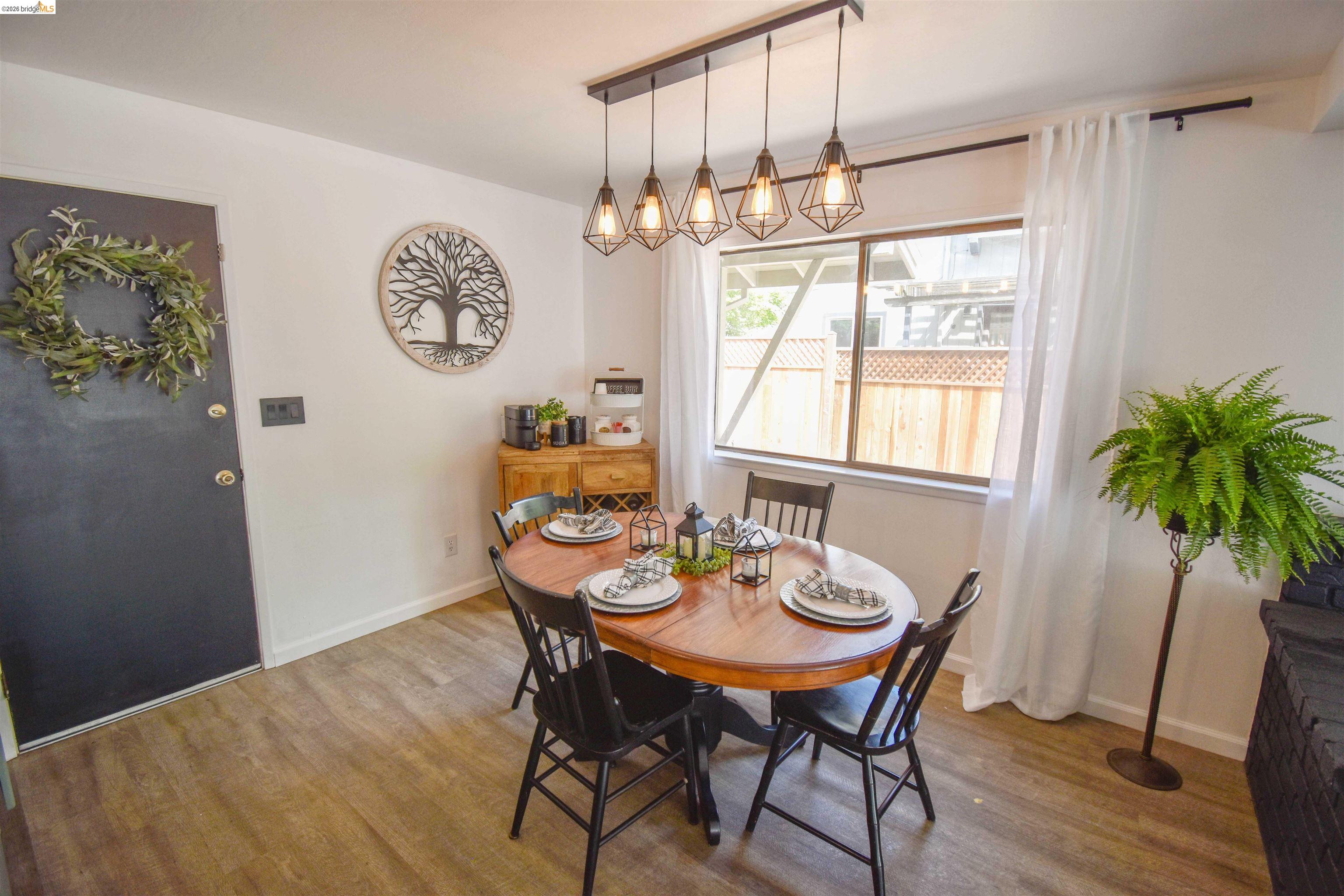 Detail Gallery Image 10 of 33 For 15449 Camino Del Parque S., Sonora,  CA 95370 - 4 Beds | 2 Baths