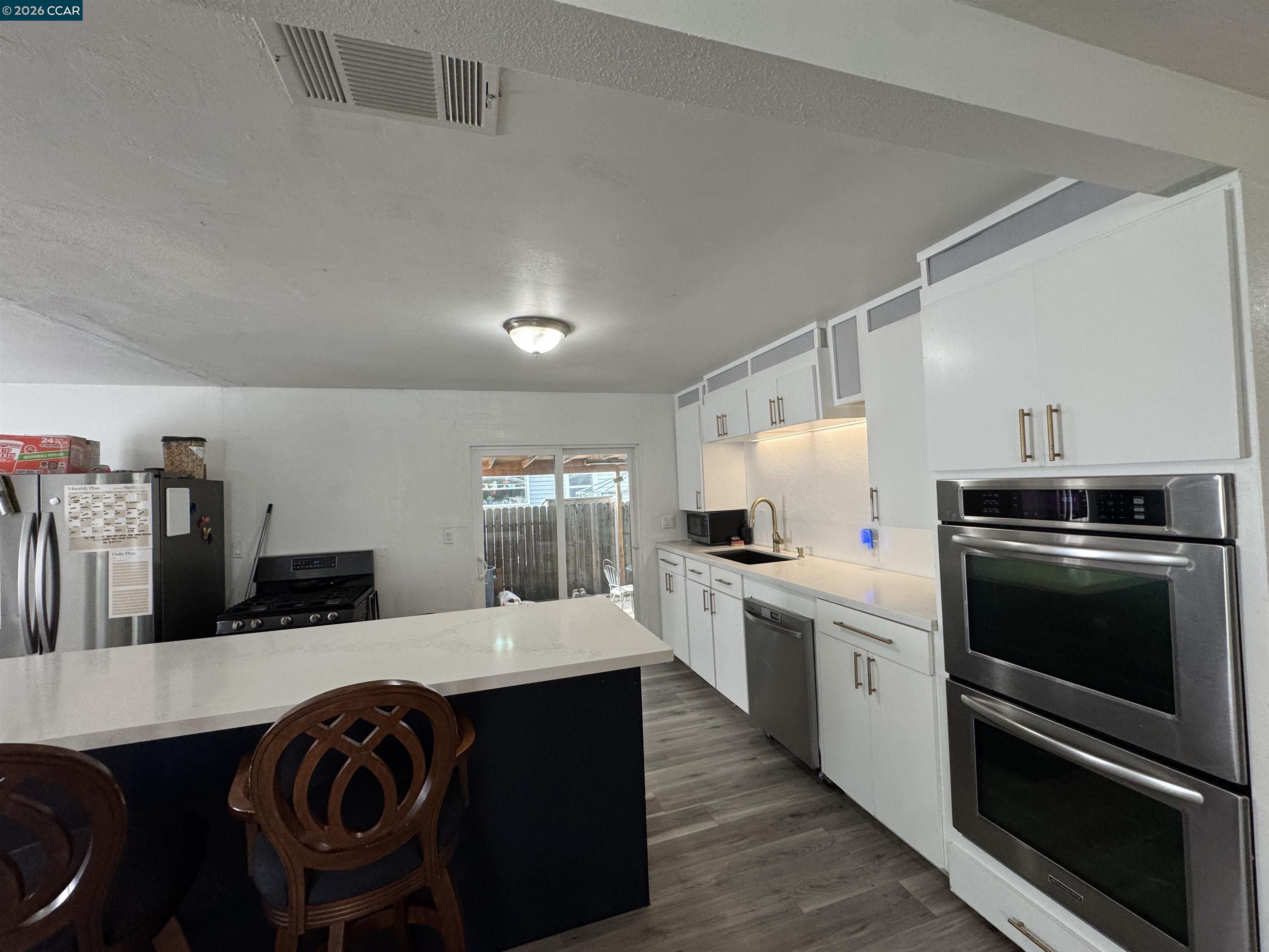 Detail Gallery Image 7 of 24 For 343 B W Williams Dr, Vallejo,  CA 94590 - 3 Beds | 2 Baths