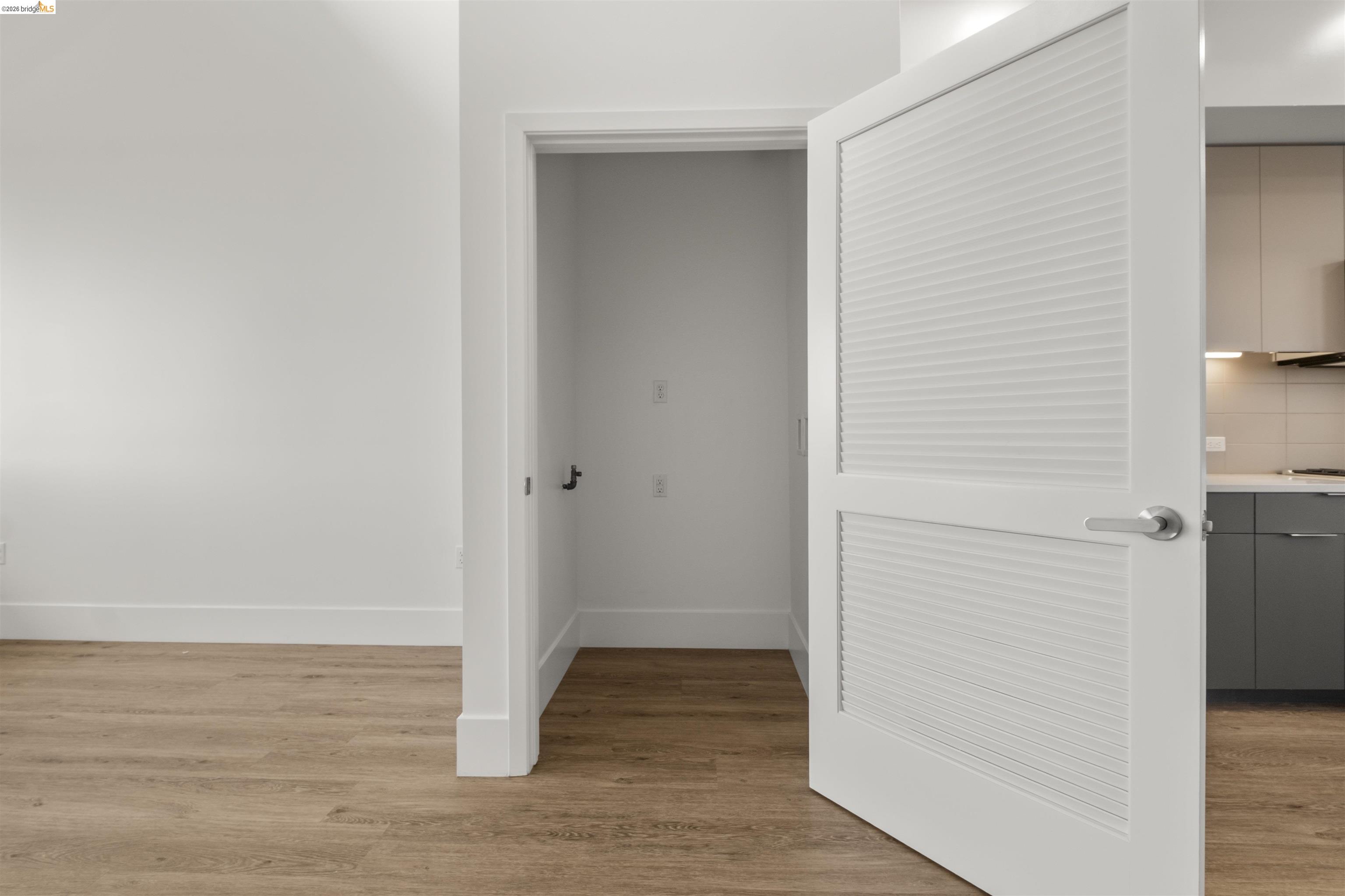 Photo #12: 41128938 Listing: Photo #12