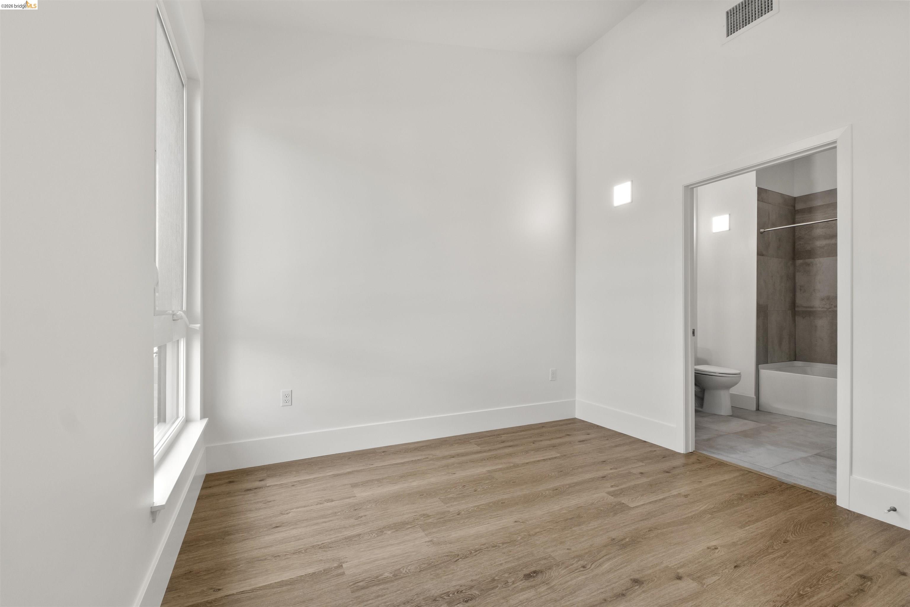 Photo #13: 41128938 Listing: Photo #13