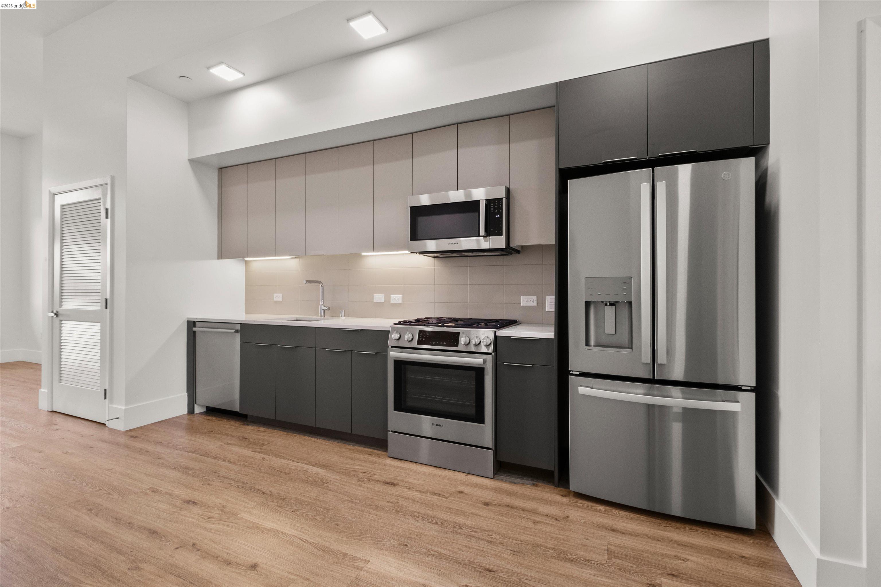 Photo #6: 41128940 Listing: Photo #6