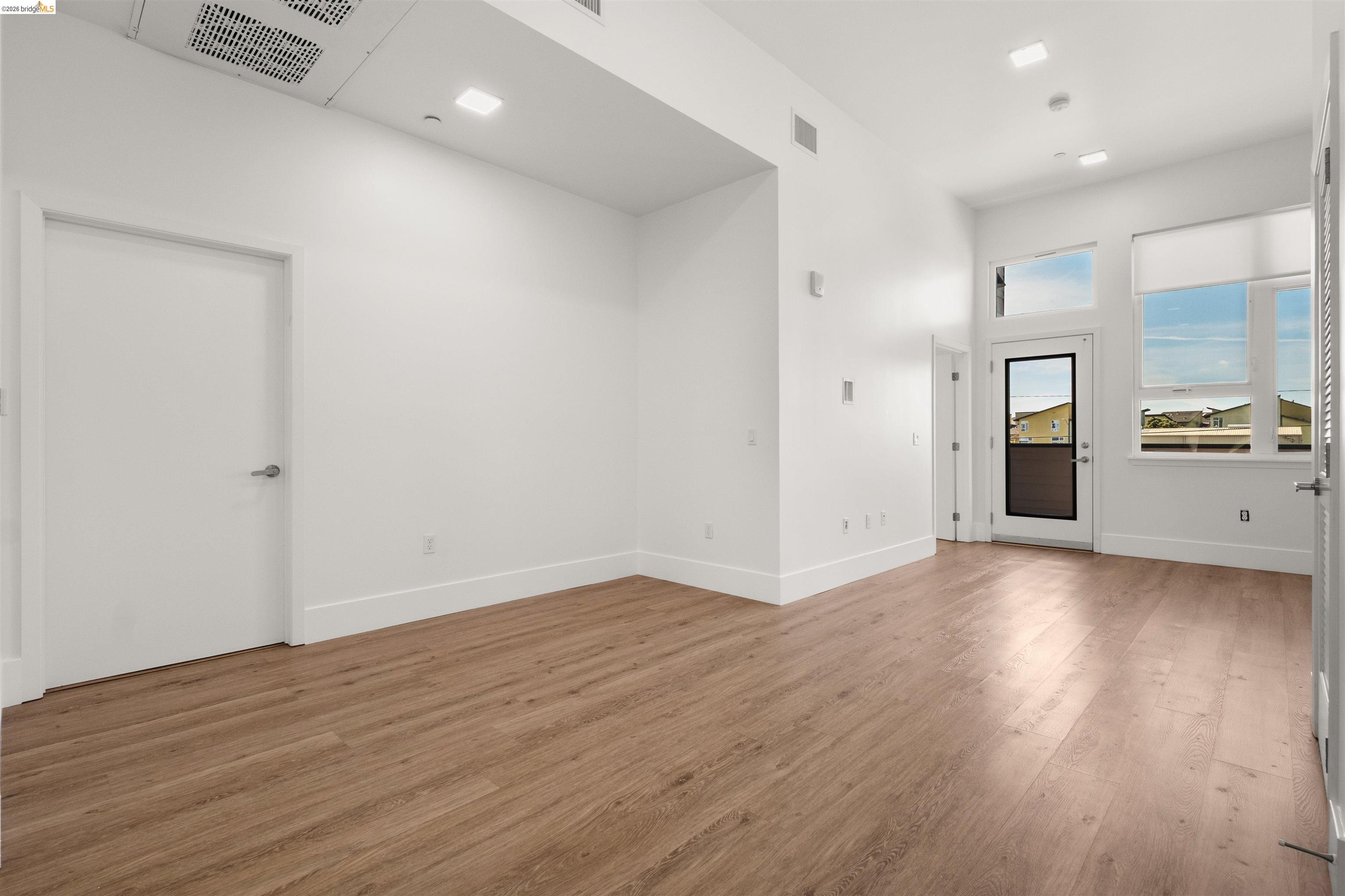 Photo #7: 41128940 Listing: Photo #7