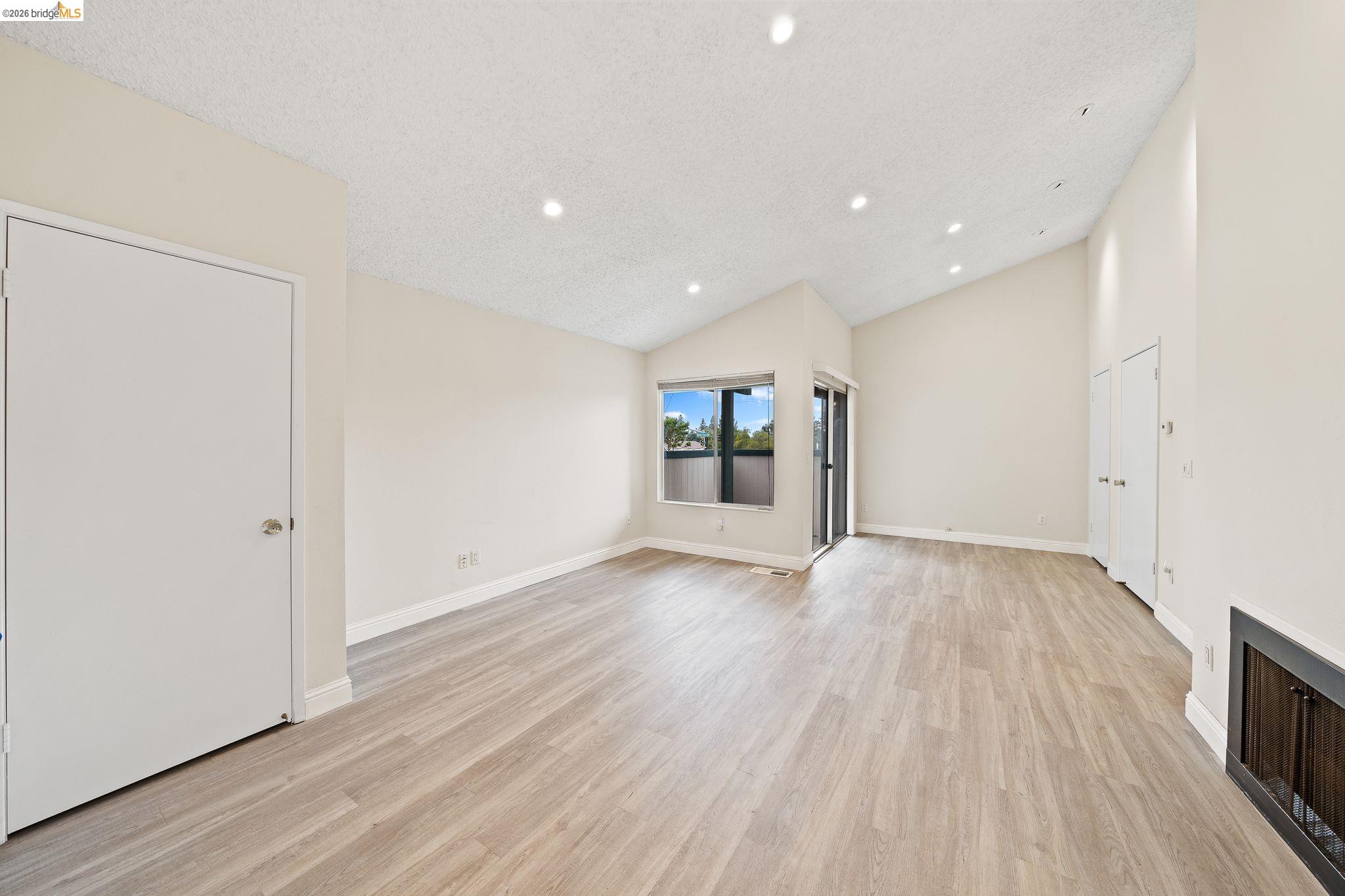 Photo #11: 41128946 Listing: Photo #11