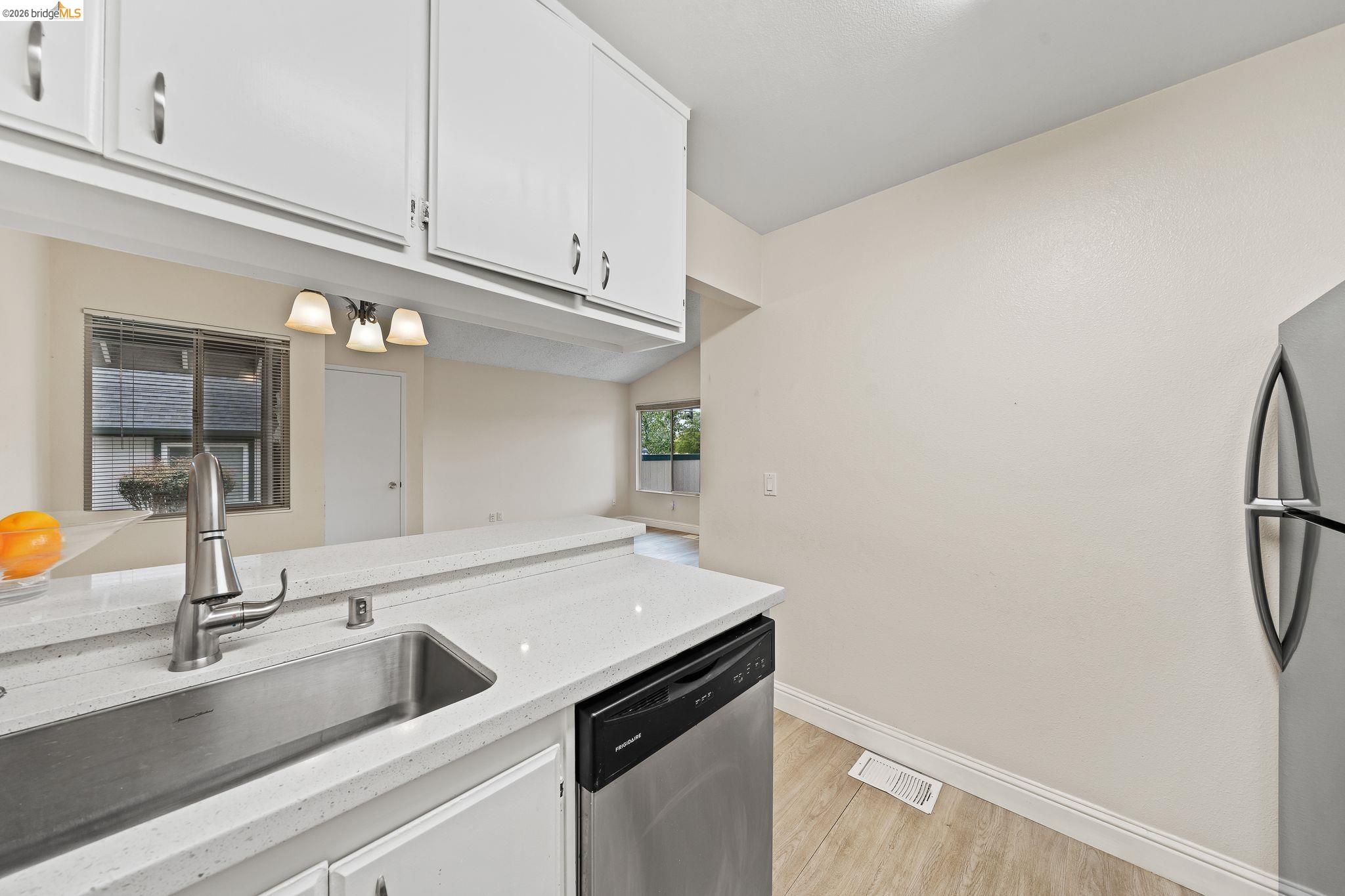 Photo #16: 41128946 Listing: Photo #16