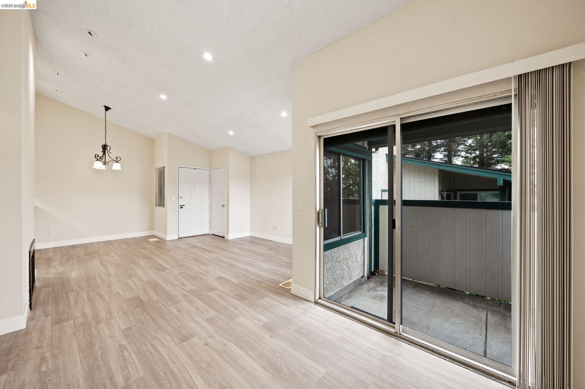 Photo #23: 41128946 Listing: Photo #23