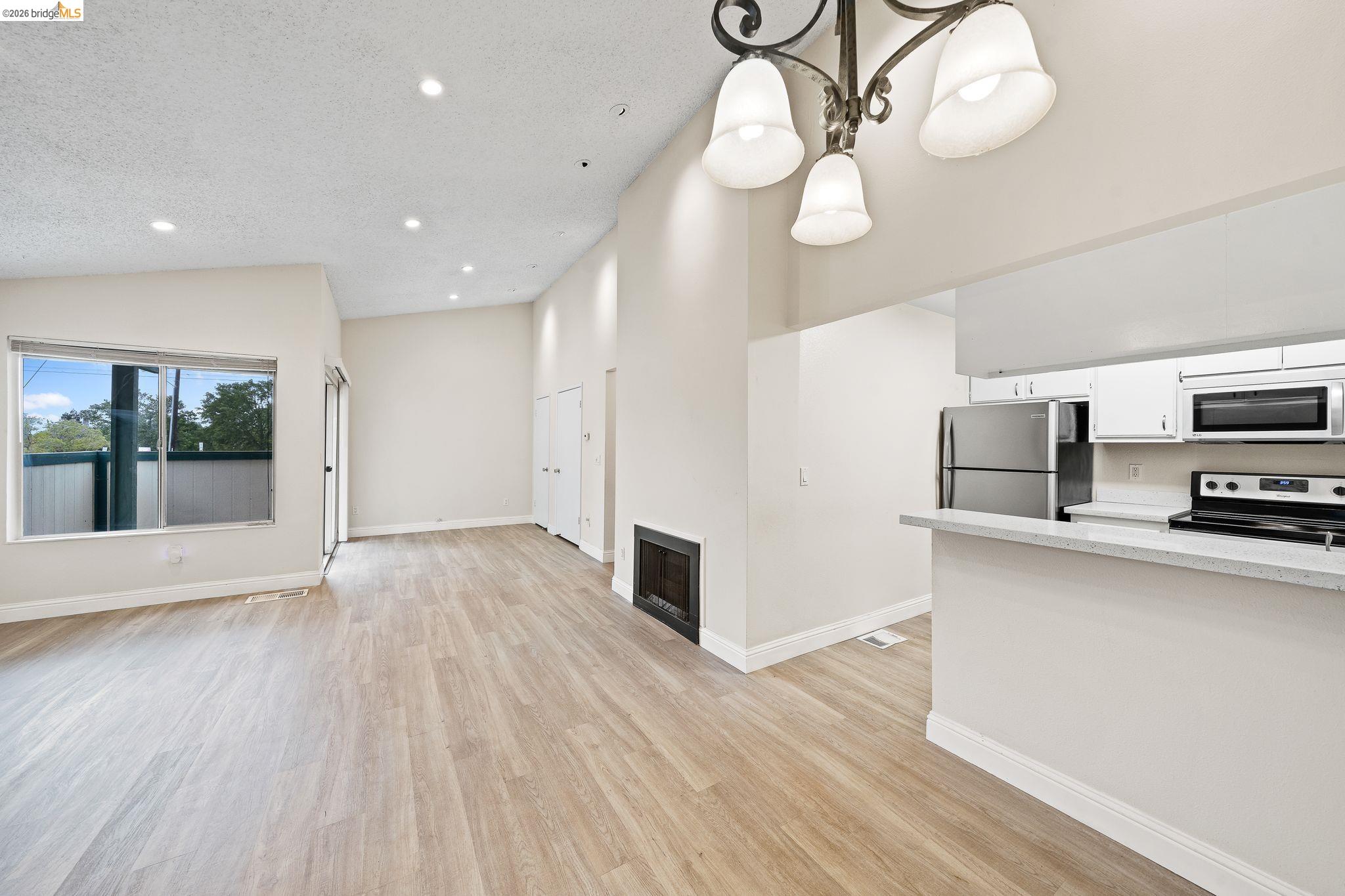 Photo #9: 41128946 Listing: Photo #9