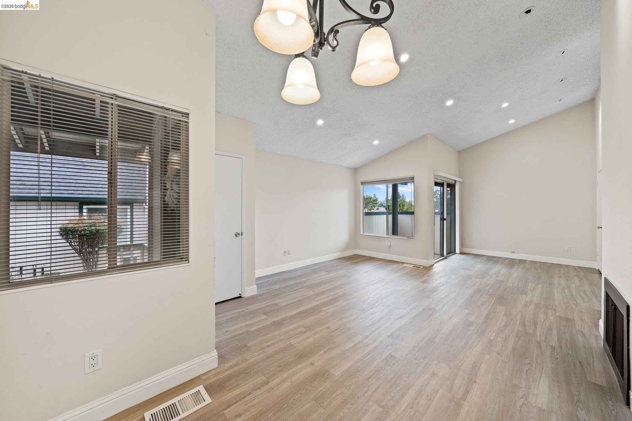 Photo #10: 41128946 Listing: Photo #10