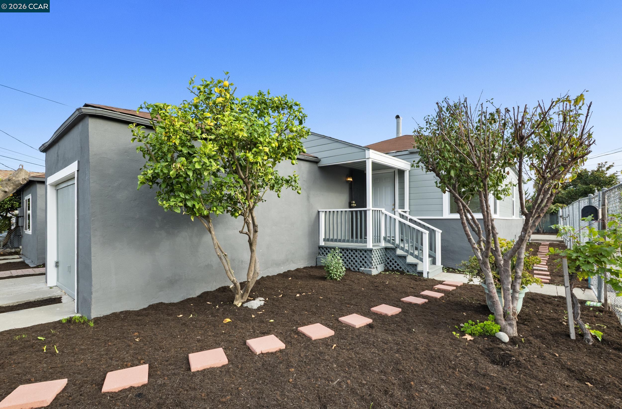 Detail Gallery Image 2 of 45 For 9028 a St, Oakland,  CA 94603 - 4 Beds | 3 Baths