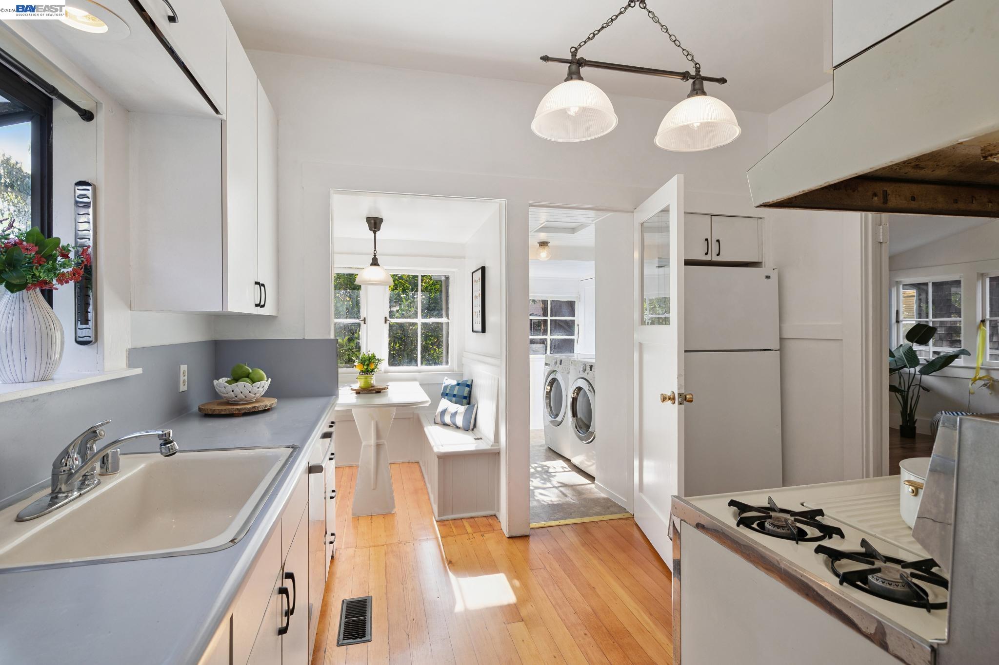 Detail Gallery Image 18 of 57 For 3246 Garfield Ave, Alameda,  CA 94501 - 3 Beds | 2 Baths