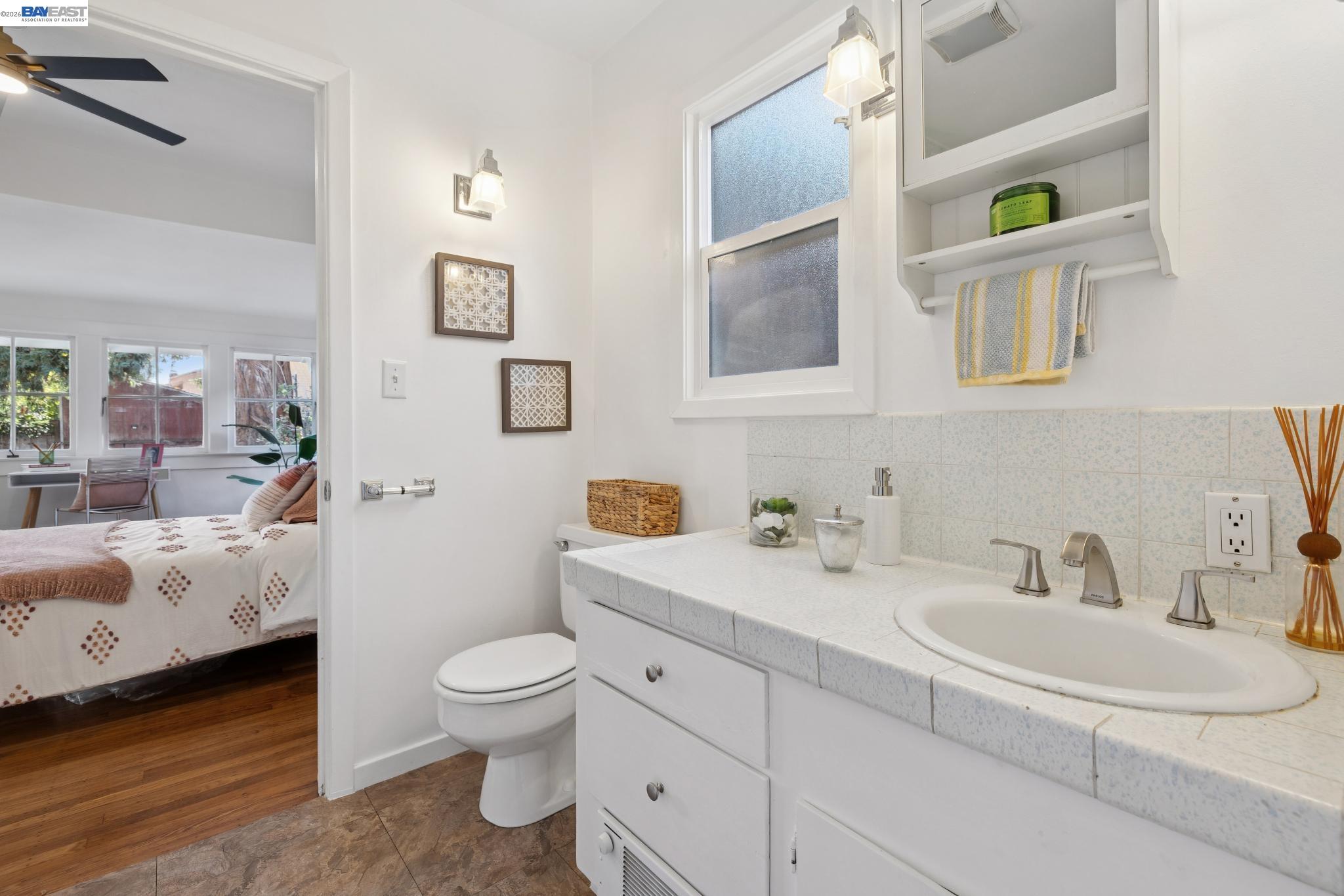 Detail Gallery Image 30 of 57 For 3246 Garfield Ave, Alameda,  CA 94501 - 3 Beds | 2 Baths