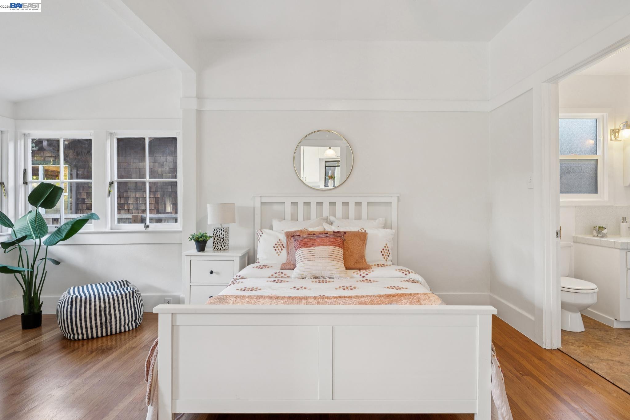 Detail Gallery Image 34 of 57 For 3246 Garfield Ave, Alameda,  CA 94501 - 3 Beds | 2 Baths