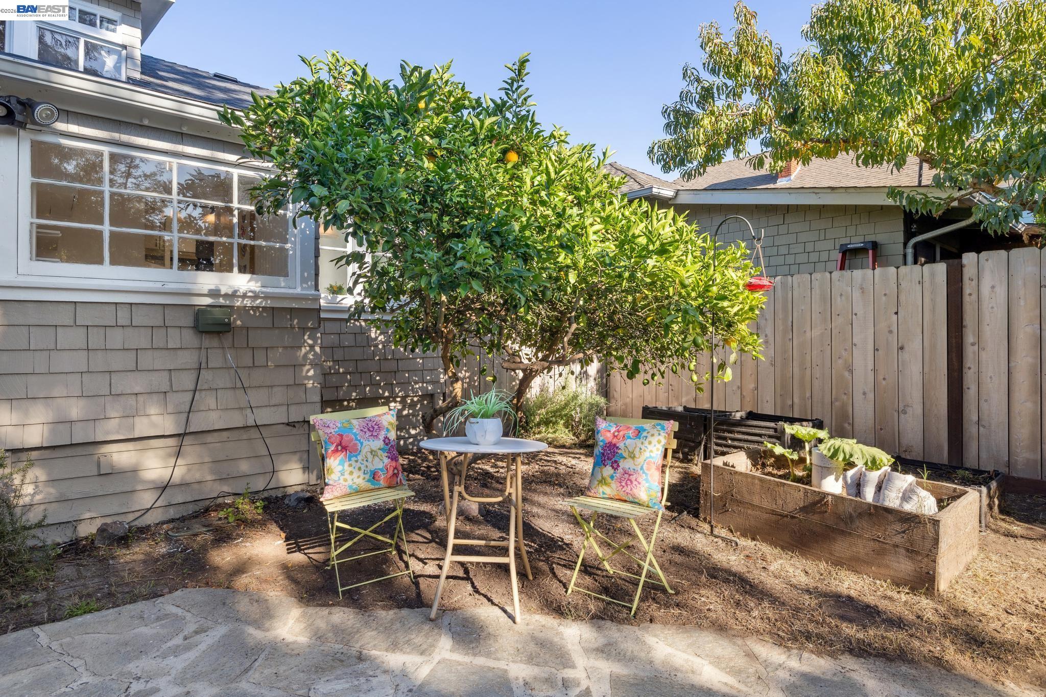 Detail Gallery Image 49 of 57 For 3246 Garfield Ave, Alameda,  CA 94501 - 3 Beds | 2 Baths