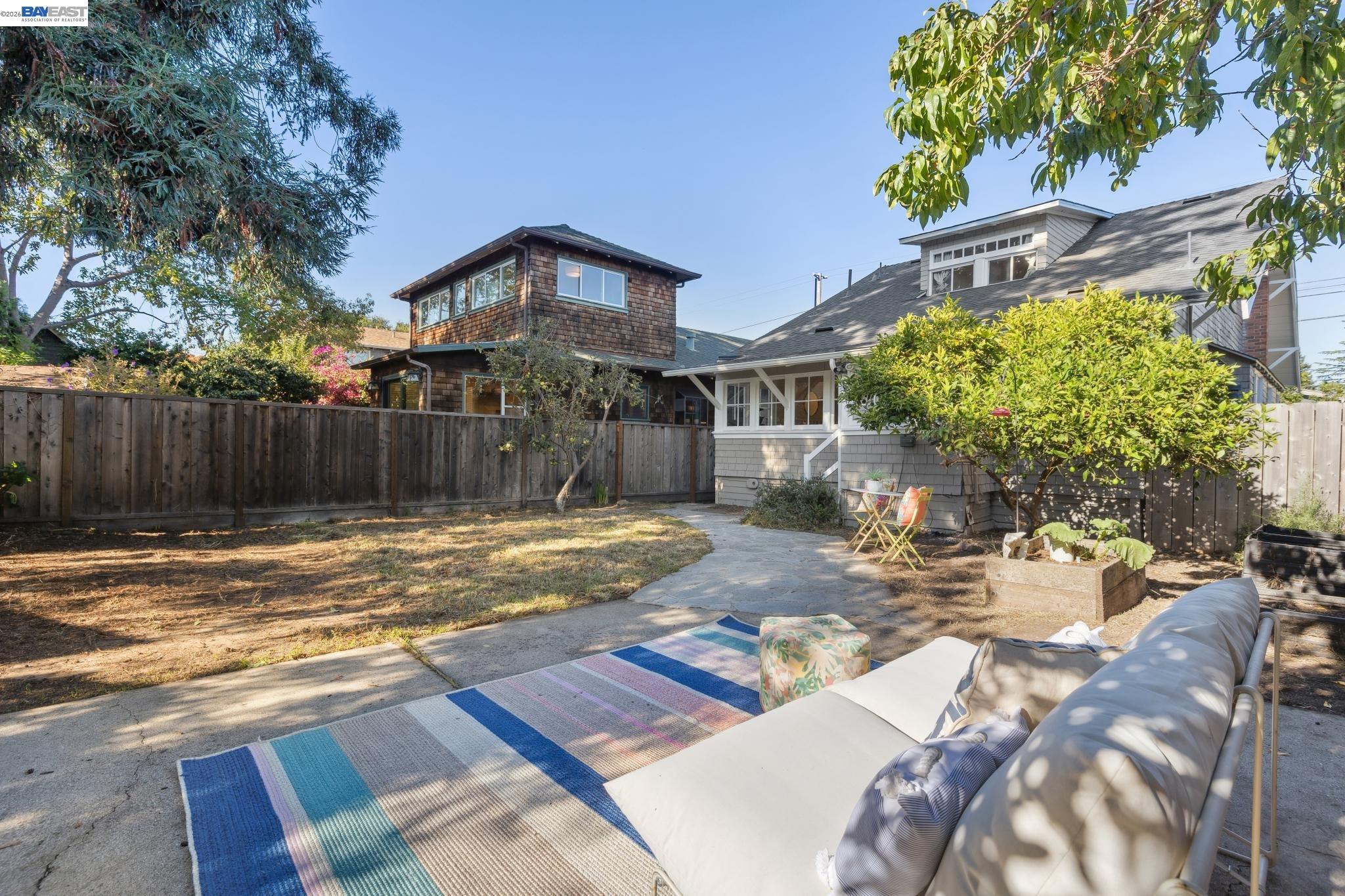 Detail Gallery Image 51 of 57 For 3246 Garfield Ave, Alameda,  CA 94501 - 3 Beds | 2 Baths