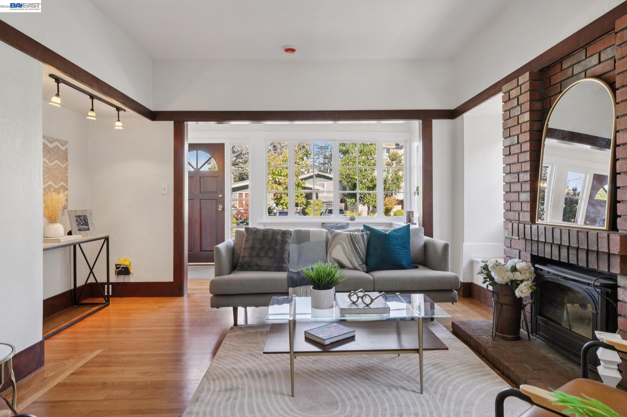 Detail Gallery Image 10 of 57 For 3246 Garfield Ave, Alameda,  CA 94501 - 3 Beds | 2 Baths