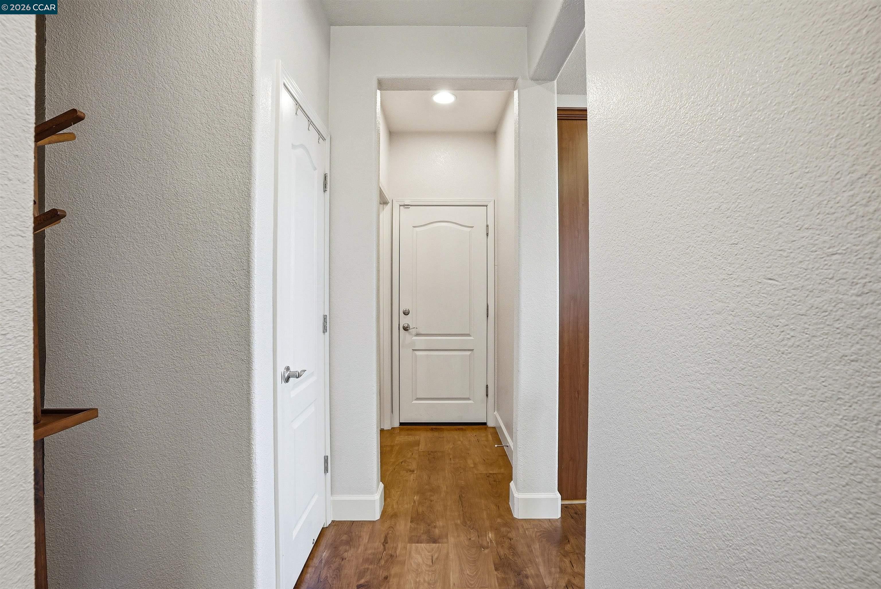 Detail Gallery Image 18 of 54 For 527 Falling Star Dr, Martinez,  CA 94553 - 4 Beds | 2/1 Baths
