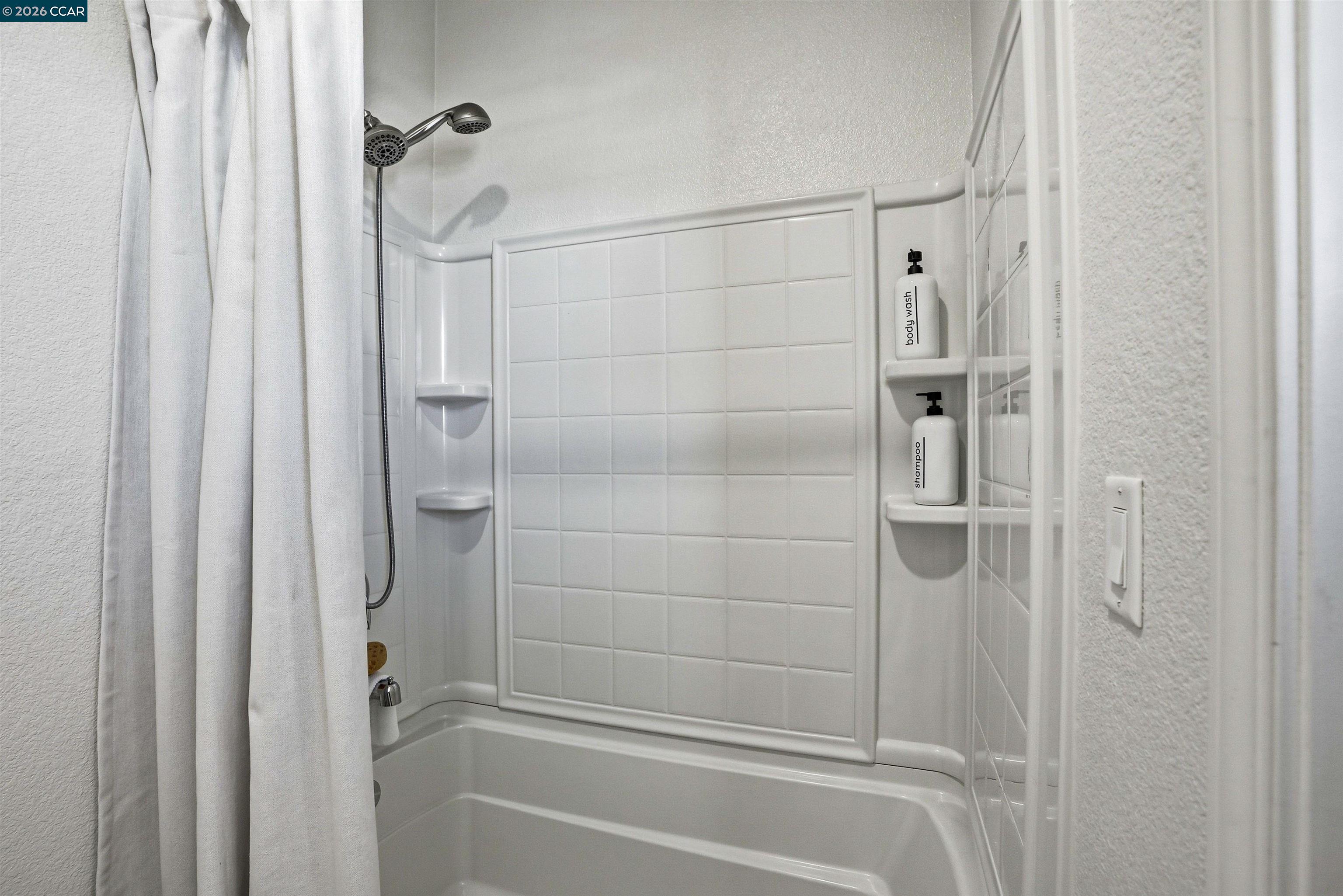 Detail Gallery Image 37 of 54 For 527 Falling Star Dr, Martinez,  CA 94553 - 4 Beds | 2/1 Baths