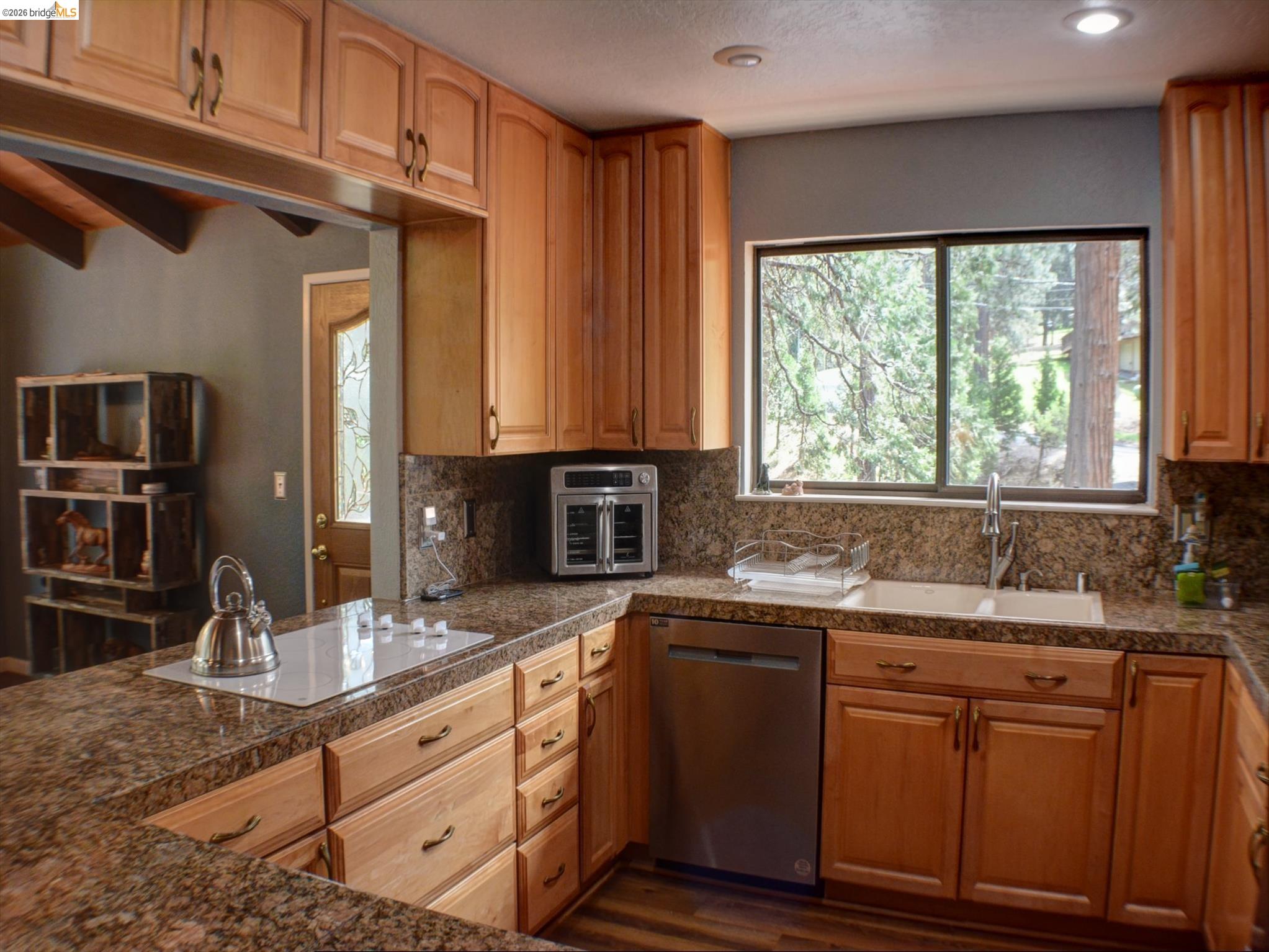 Detail Gallery Image 15 of 60 For 12293 Tower Peak Ct, Groveland,  CA 95321 - 3 Beds | 3 Baths