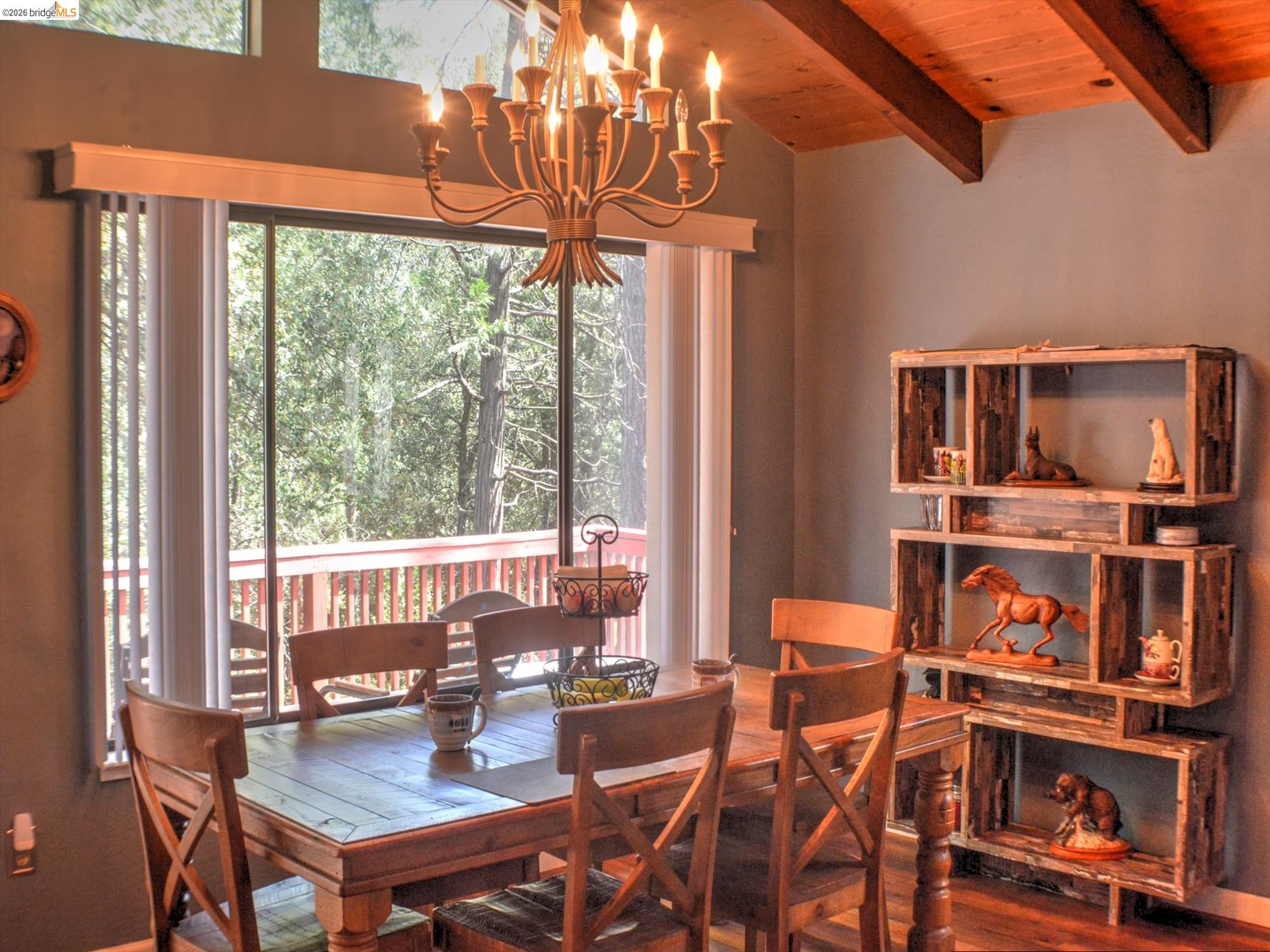 Detail Gallery Image 6 of 60 For 12293 Tower Peak Ct, Groveland,  CA 95321 - 3 Beds | 3 Baths