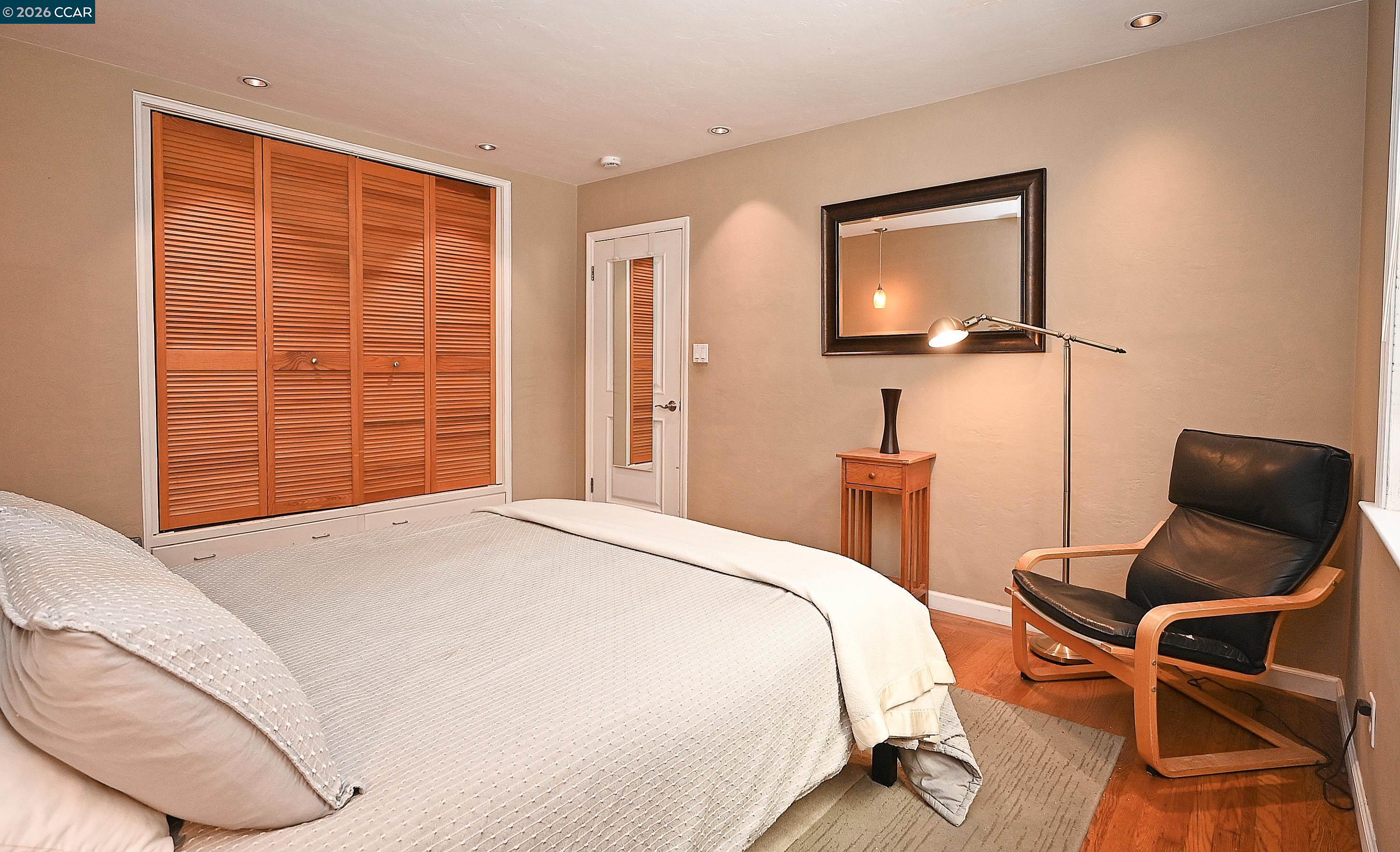 Detail Gallery Image 19 of 36 For 925 North Rd, Belmont,  CA 94002 - 2 Beds | 1 Baths