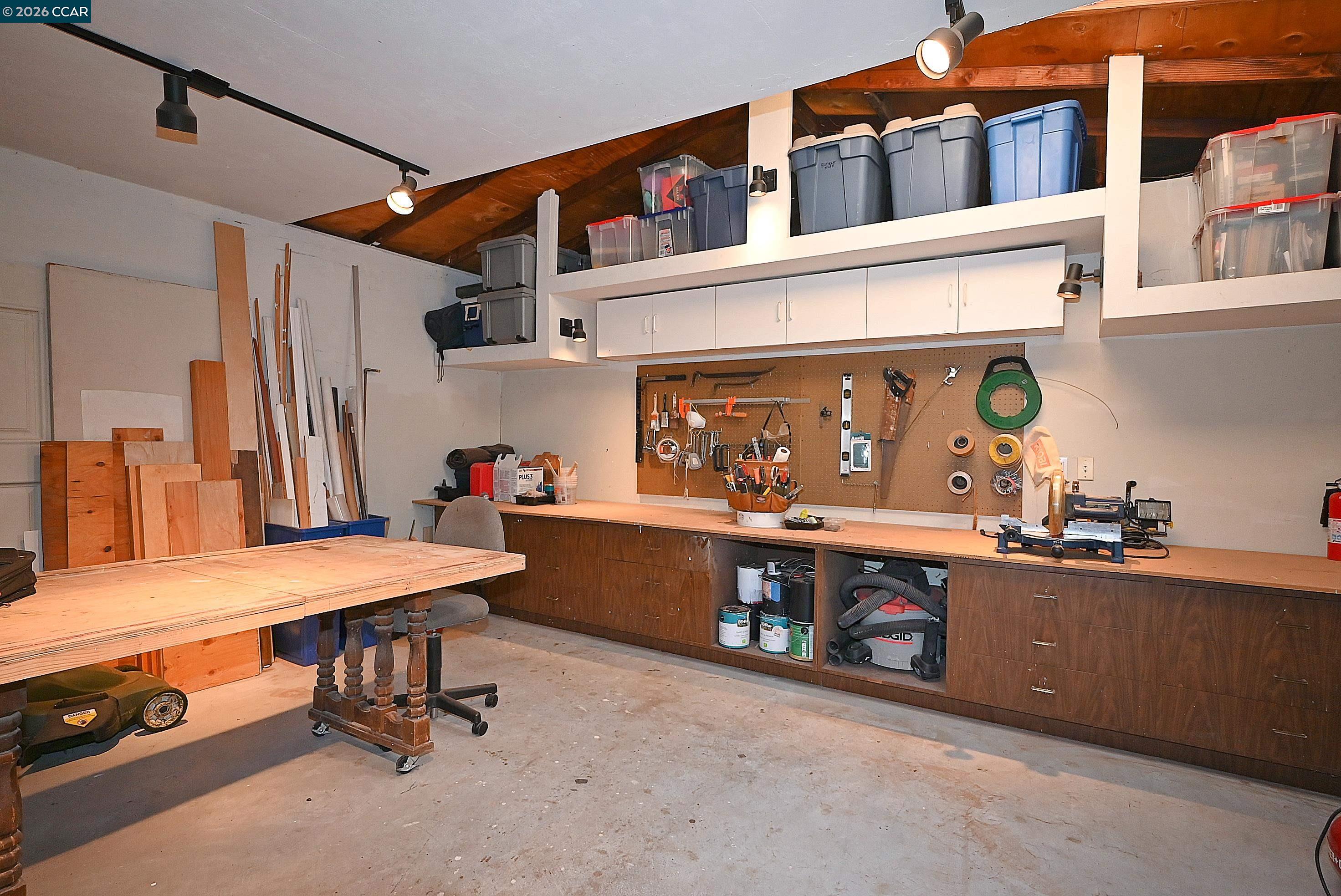 Detail Gallery Image 26 of 36 For 925 North Rd, Belmont,  CA 94002 - 2 Beds | 1 Baths