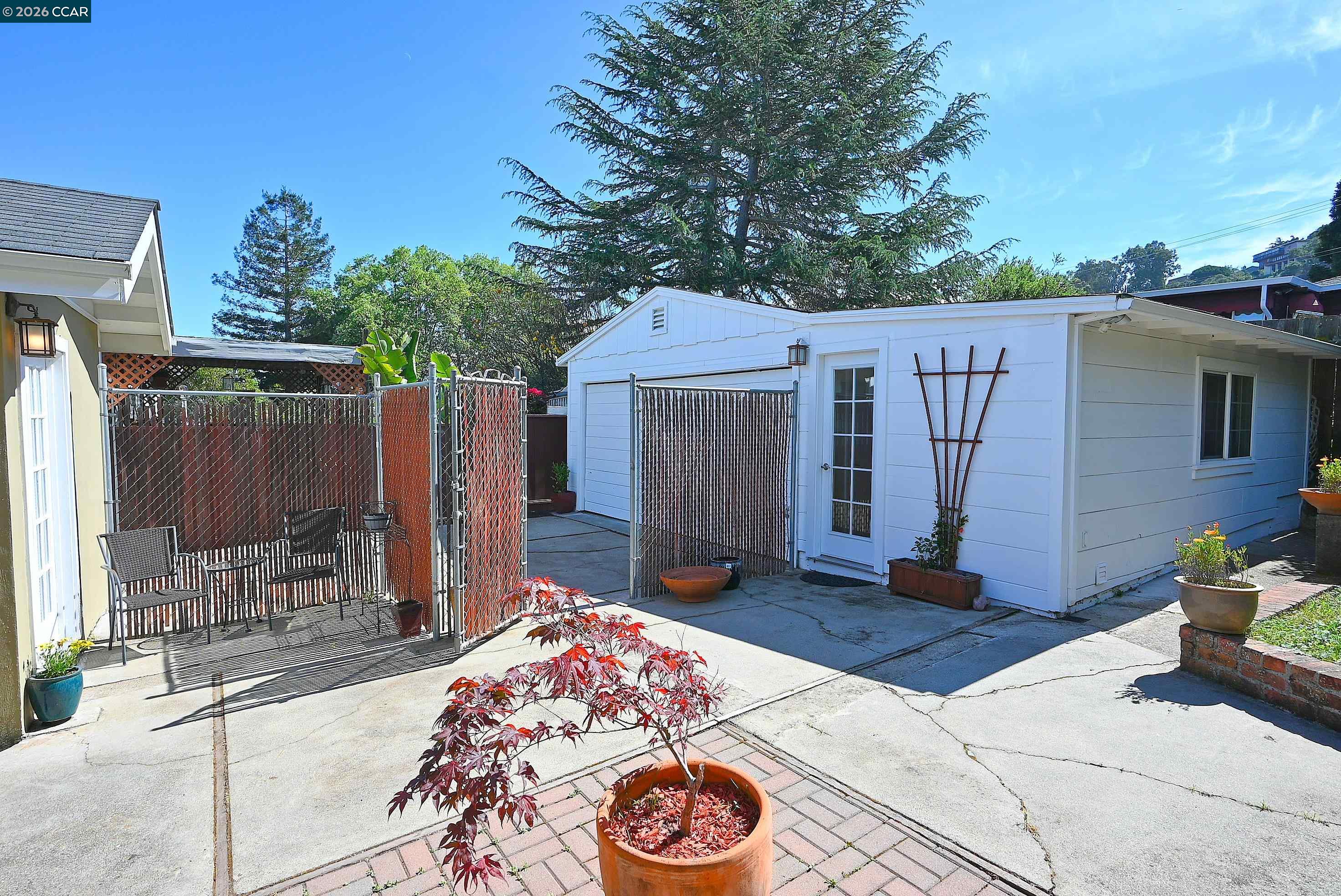 Detail Gallery Image 32 of 36 For 925 North Rd, Belmont,  CA 94002 - 2 Beds | 1 Baths