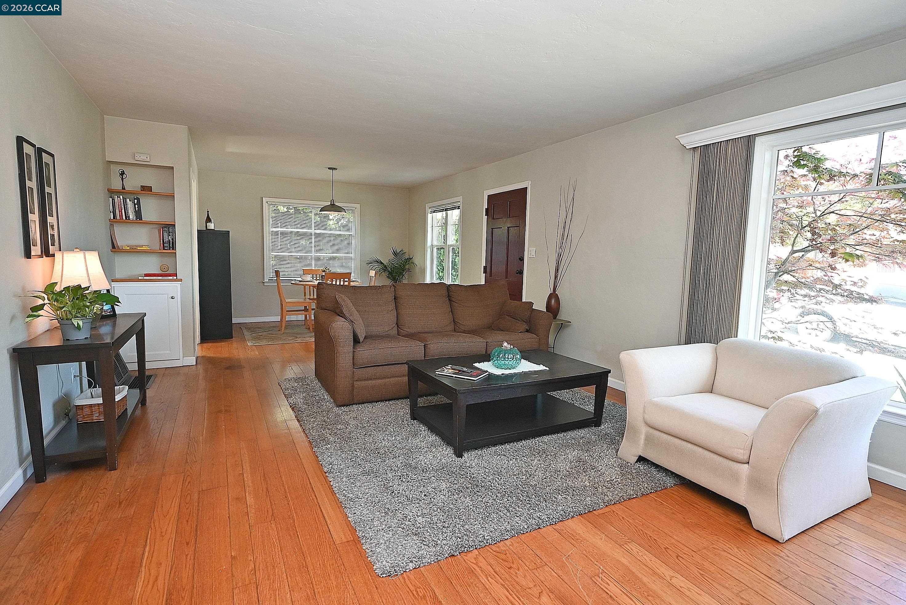 Detail Gallery Image 9 of 36 For 925 North Rd, Belmont,  CA 94002 - 2 Beds | 1 Baths