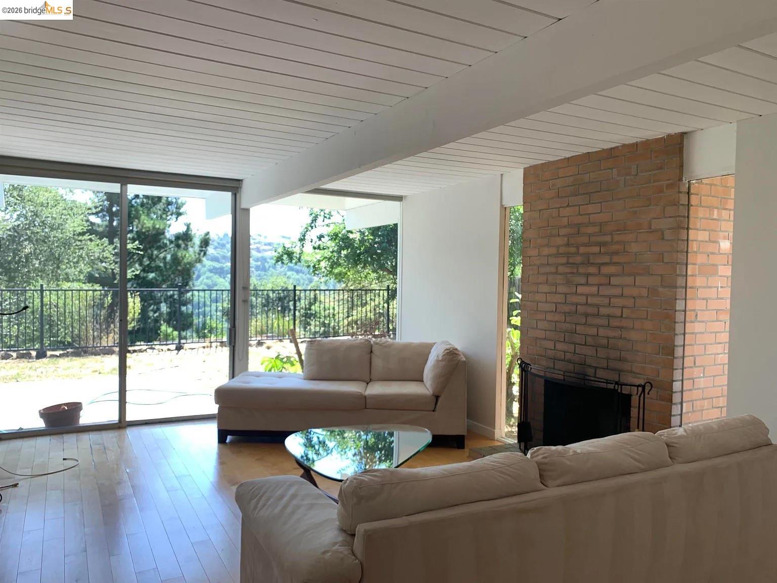 Detail Gallery Image 23 of 34 For 5559 Greenridge Rd, Castro Valley,  CA 94552 - 4 Beds | 2 Baths