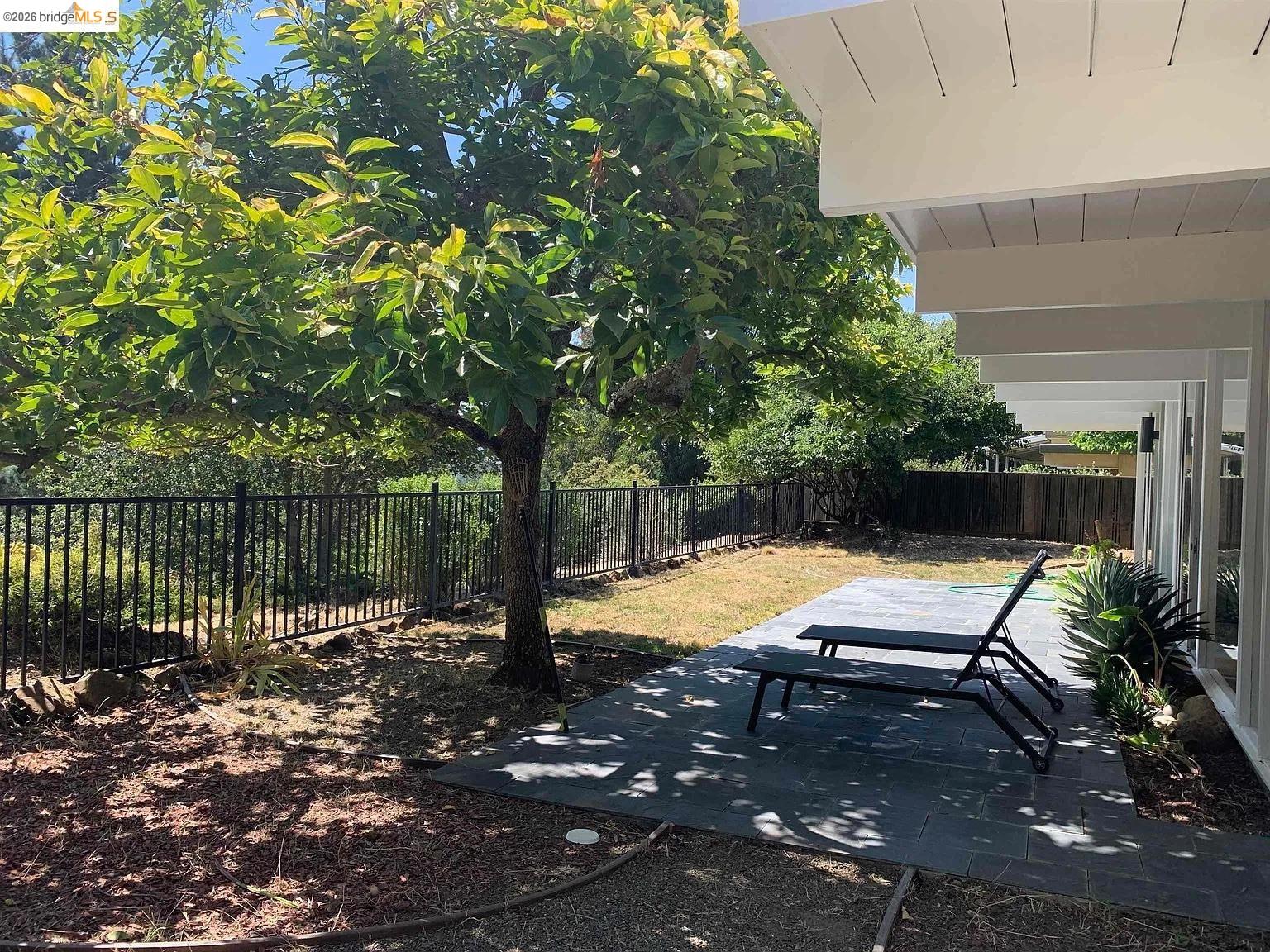 Detail Gallery Image 30 of 34 For 5559 Greenridge Rd, Castro Valley,  CA 94552 - 4 Beds | 2 Baths