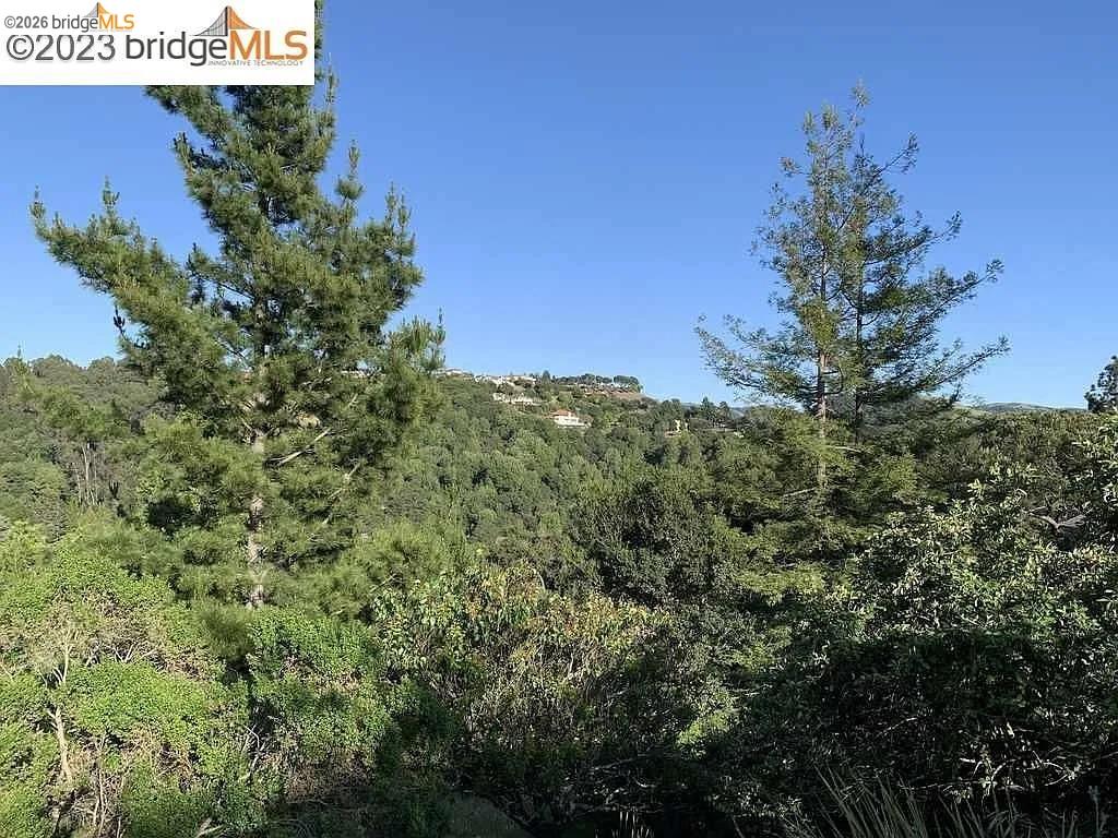 Detail Gallery Image 34 of 34 For 5559 Greenridge Rd, Castro Valley,  CA 94552 - 4 Beds | 2 Baths