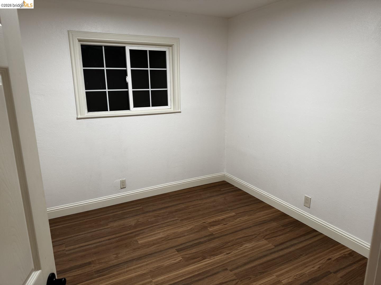 Detail Gallery Image 10 of 12 For 1501 Madrone Ln, Davis,  CA 95618 - 3 Beds | 2 Baths