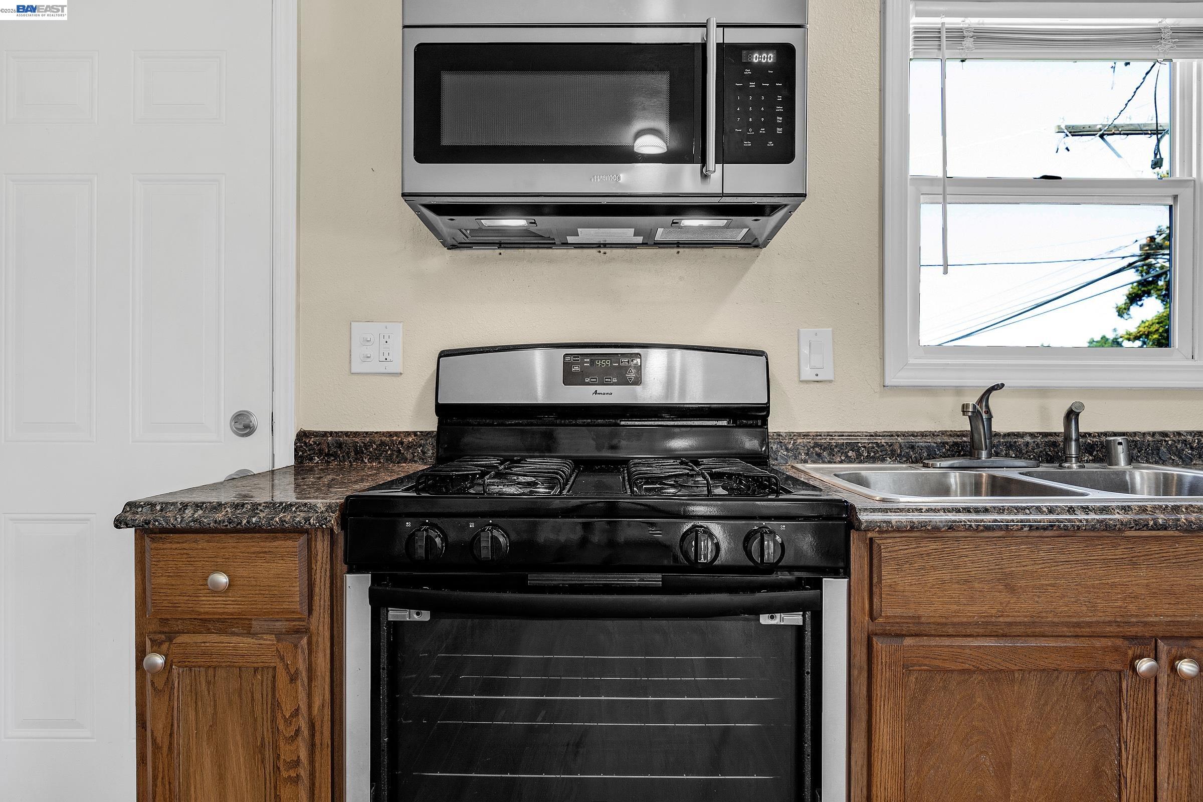 Detail Gallery Image 14 of 58 For 1511 Marin St, Vallejo,  CA 94590 - – Beds | – Baths