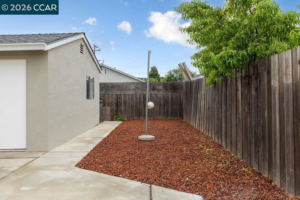 Detail Gallery Image 38 of 48 For 231 Star St, Oakley,  CA 94561 - 3 Beds | 2 Baths
