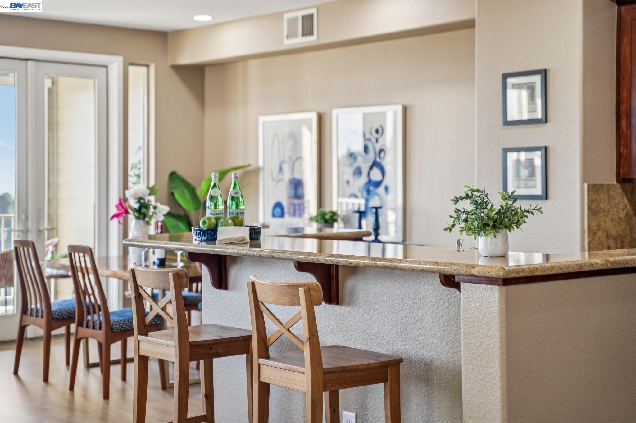 Detail Gallery Image 17 of 42 For 6403 Blue Rock Ct, Oakland,  CA 94605 - 3 Beds | 2/1 Baths