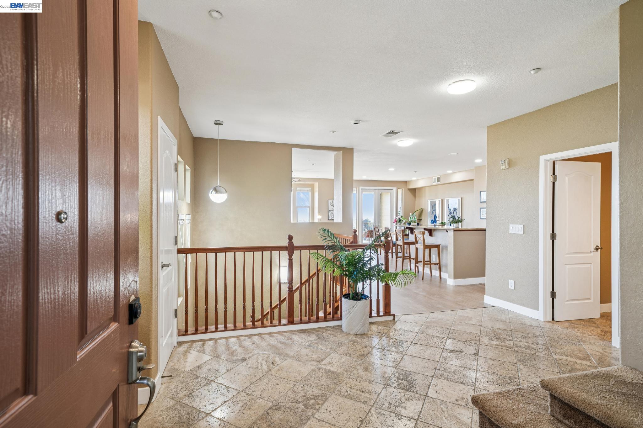 Detail Gallery Image 3 of 42 For 6403 Blue Rock Ct, Oakland,  CA 94605 - 3 Beds | 2/1 Baths