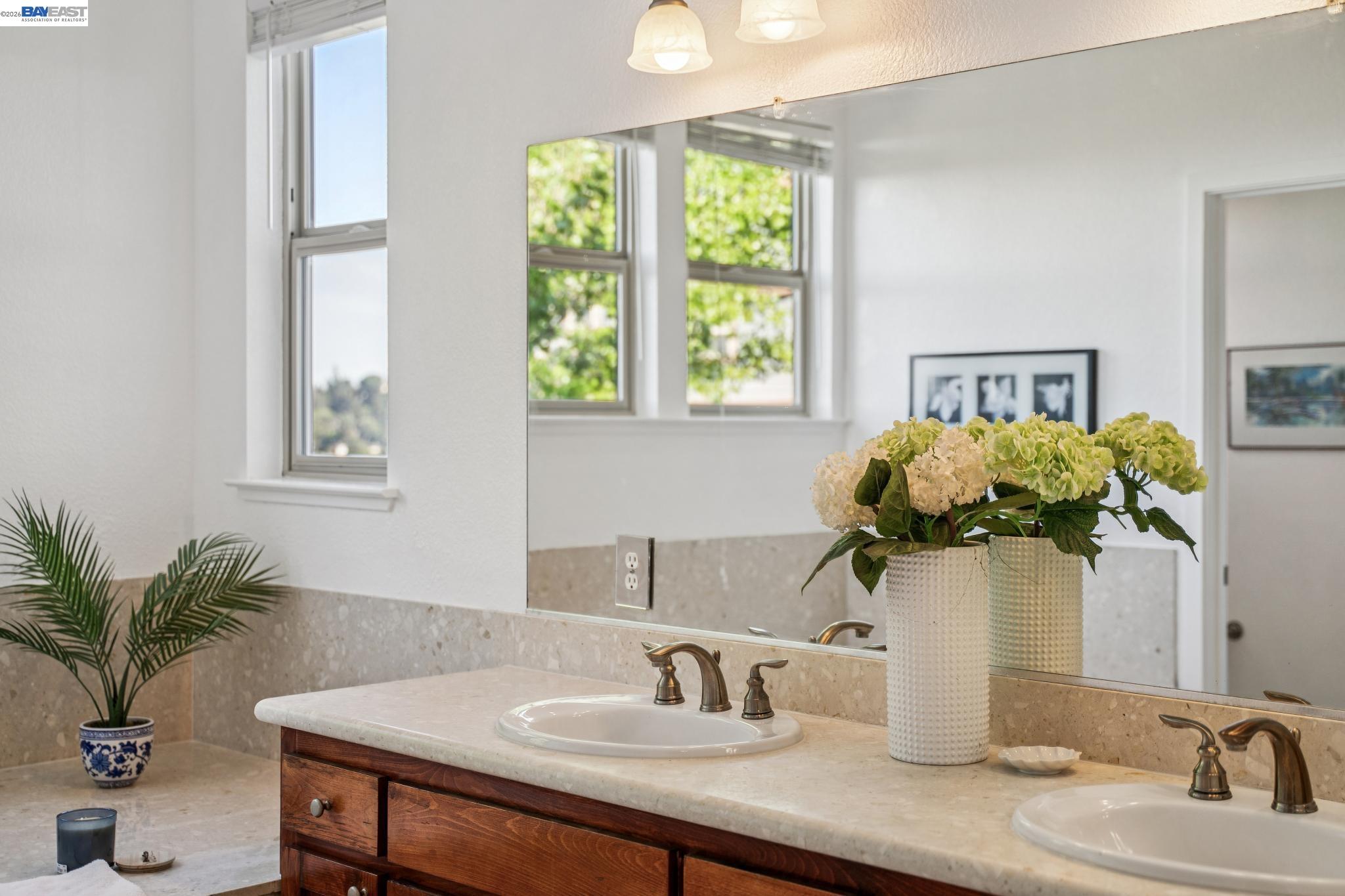 Detail Gallery Image 21 of 42 For 6403 Blue Rock Ct, Oakland,  CA 94605 - 3 Beds | 2/1 Baths