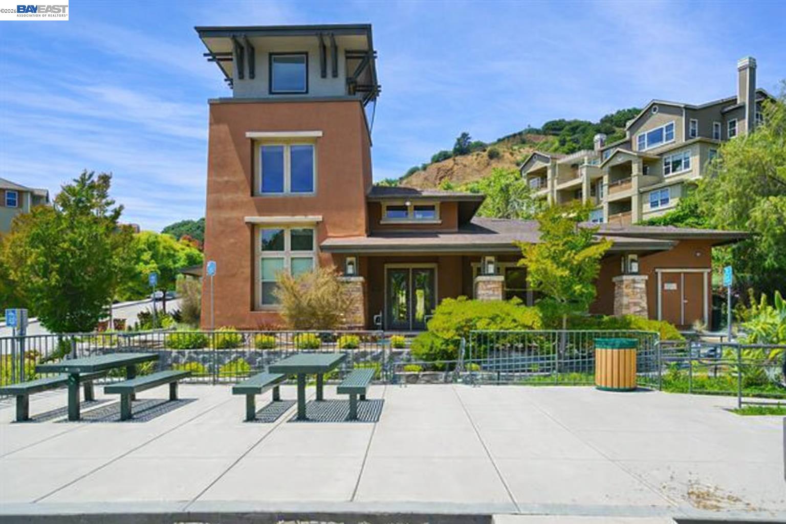 Detail Gallery Image 34 of 42 For 6403 Blue Rock Ct, Oakland,  CA 94605 - 3 Beds | 2/1 Baths