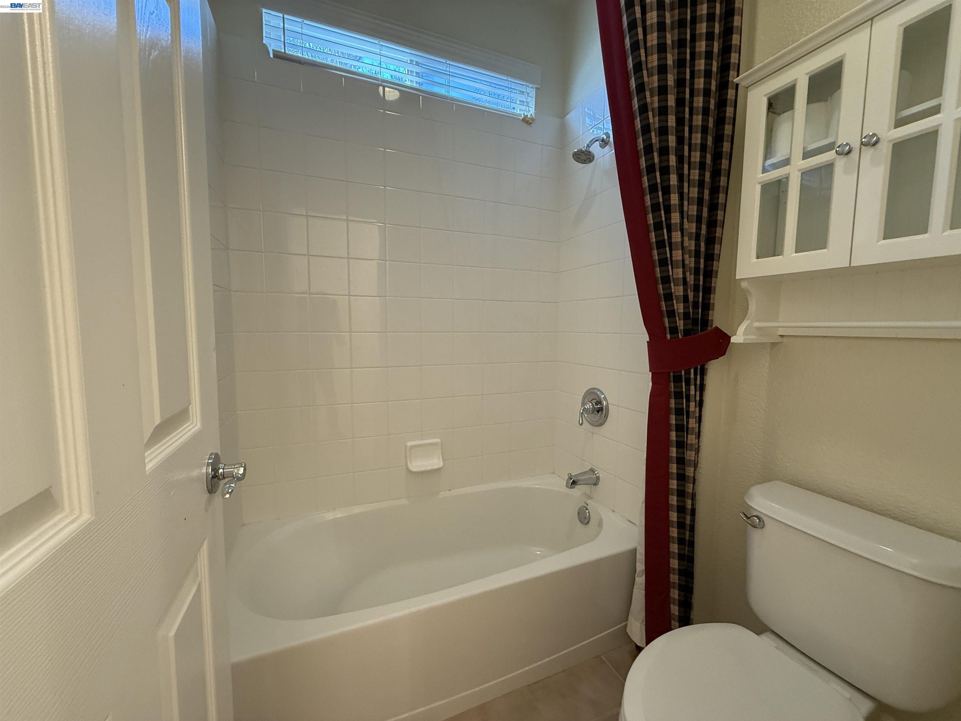 Detail Gallery Image 15 of 33 For 2946 Bresso Dr, Livermore,  CA 94550 - 5 Beds | 3 Baths