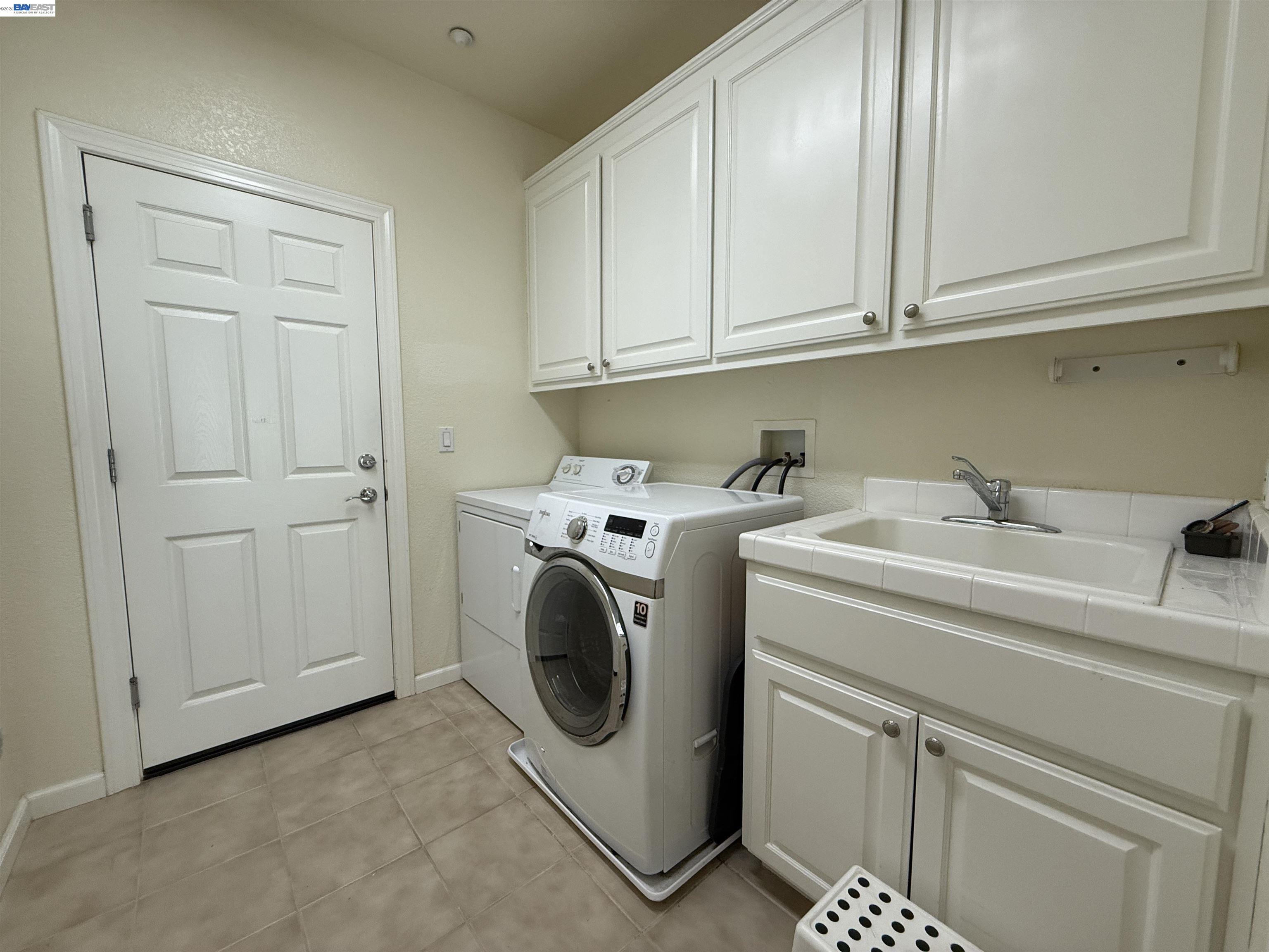 Detail Gallery Image 23 of 33 For 2946 Bresso Dr, Livermore,  CA 94550 - 5 Beds | 3 Baths