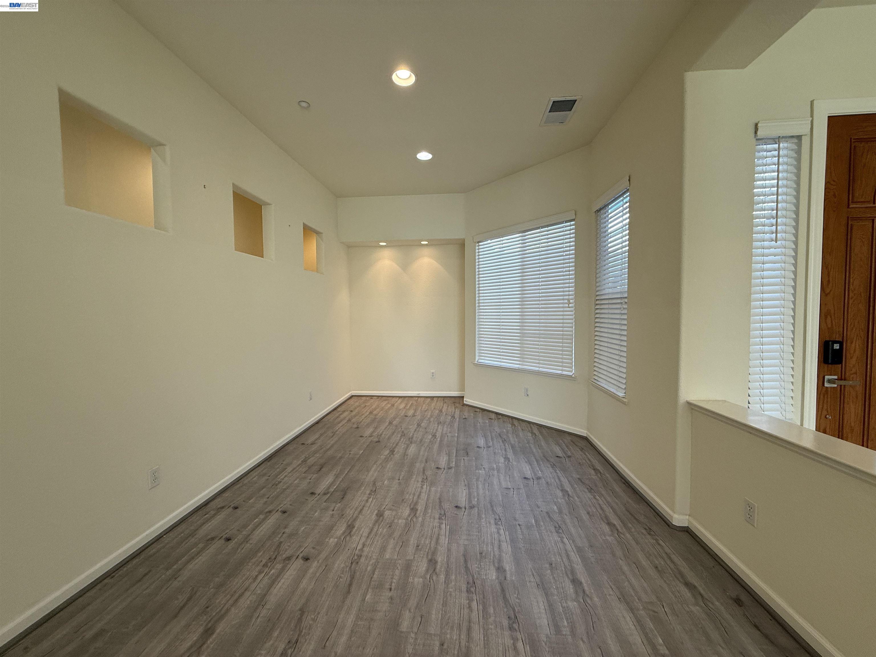 Detail Gallery Image 4 of 33 For 2946 Bresso Dr, Livermore,  CA 94550 - 5 Beds | 3 Baths