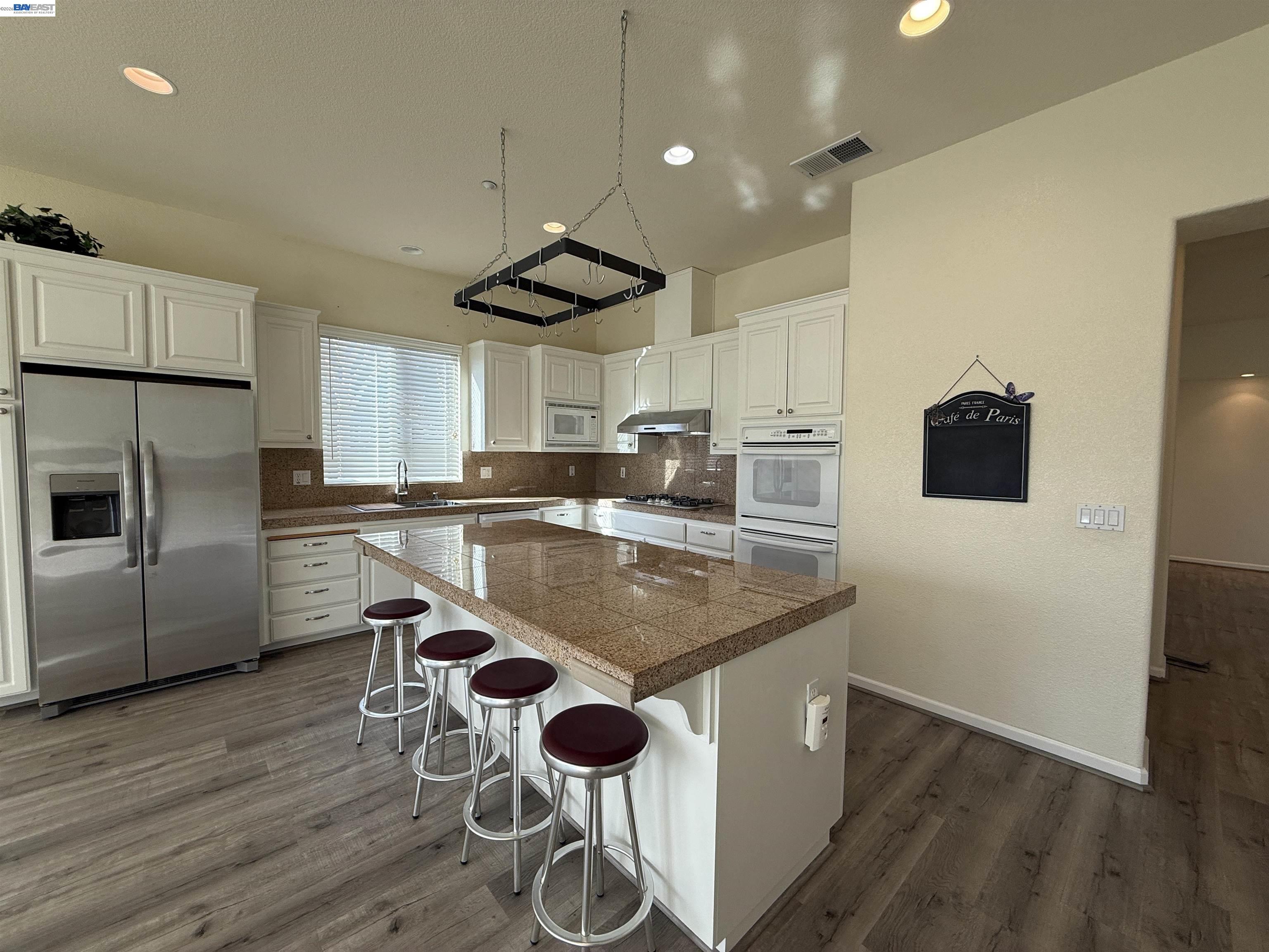 Detail Gallery Image 6 of 33 For 2946 Bresso Dr, Livermore,  CA 94550 - 5 Beds | 3 Baths