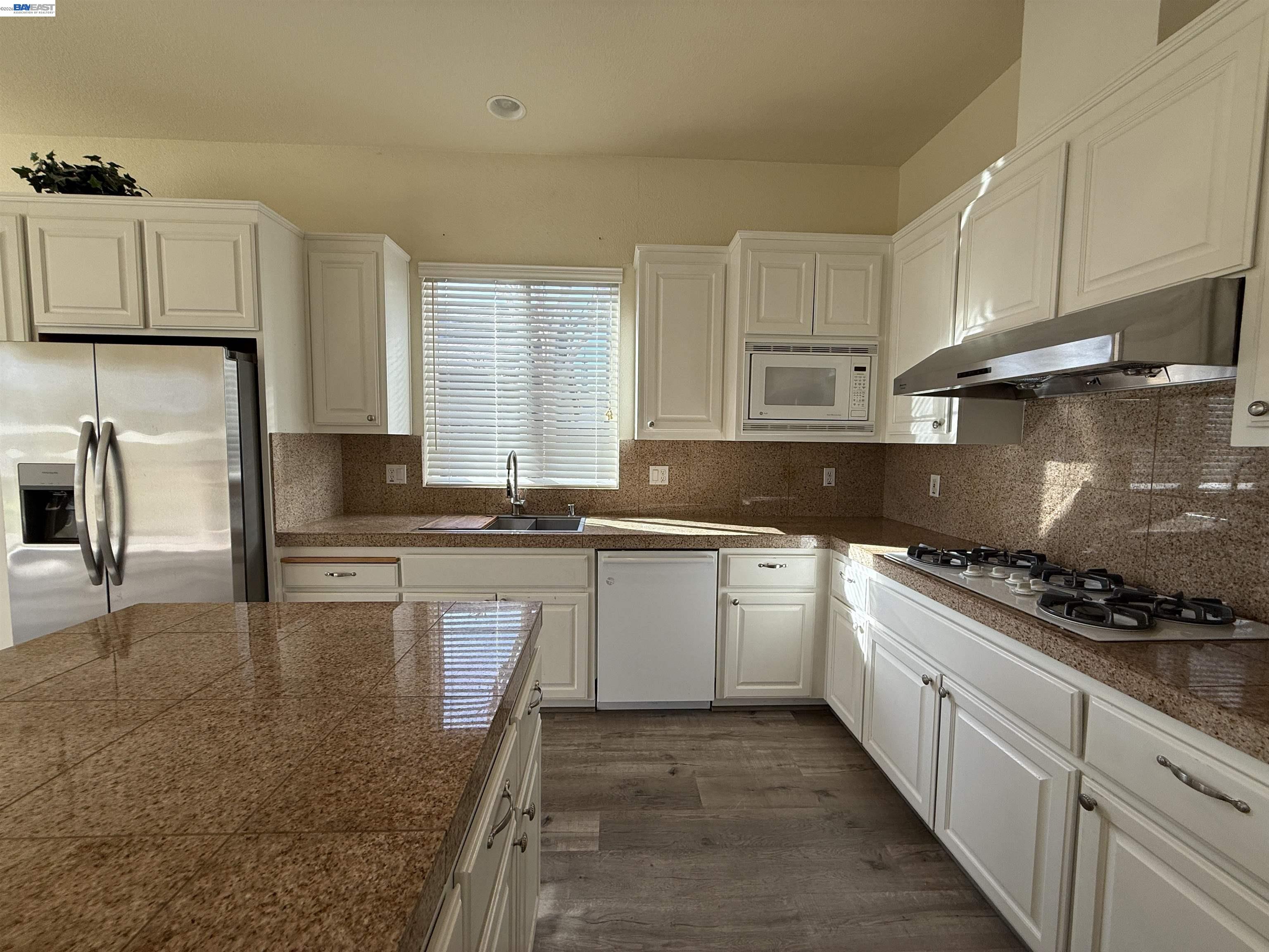 Detail Gallery Image 7 of 33 For 2946 Bresso Dr, Livermore,  CA 94550 - 5 Beds | 3 Baths