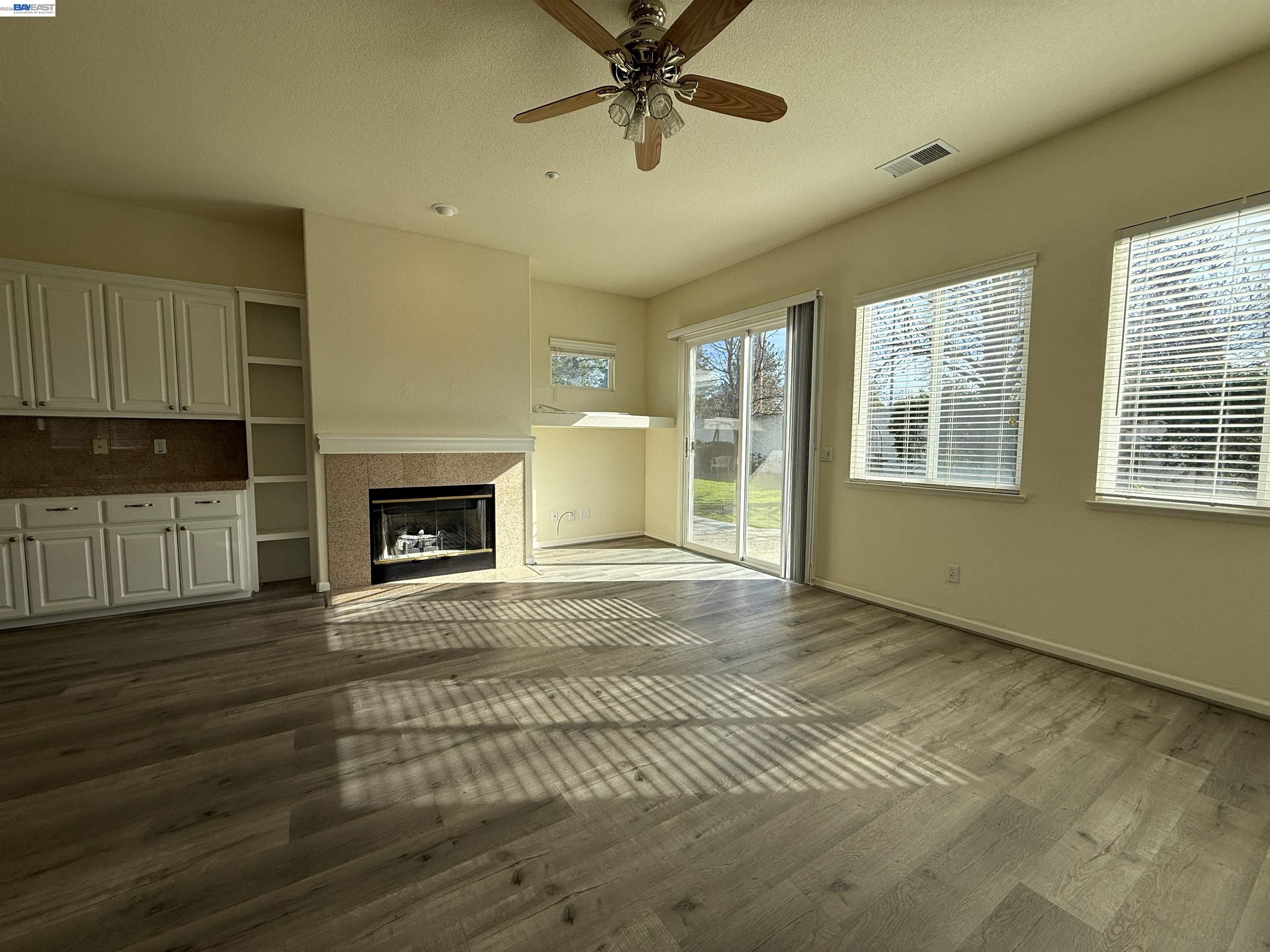 Detail Gallery Image 9 of 33 For 2946 Bresso Dr, Livermore,  CA 94550 - 5 Beds | 3 Baths