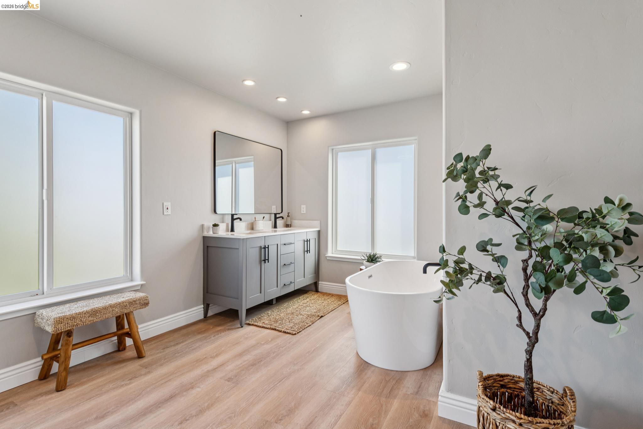 Detail Gallery Image 17 of 54 For 312-314 Golden Gate Ave, Richmond,  CA 94801 - – Beds | – Baths